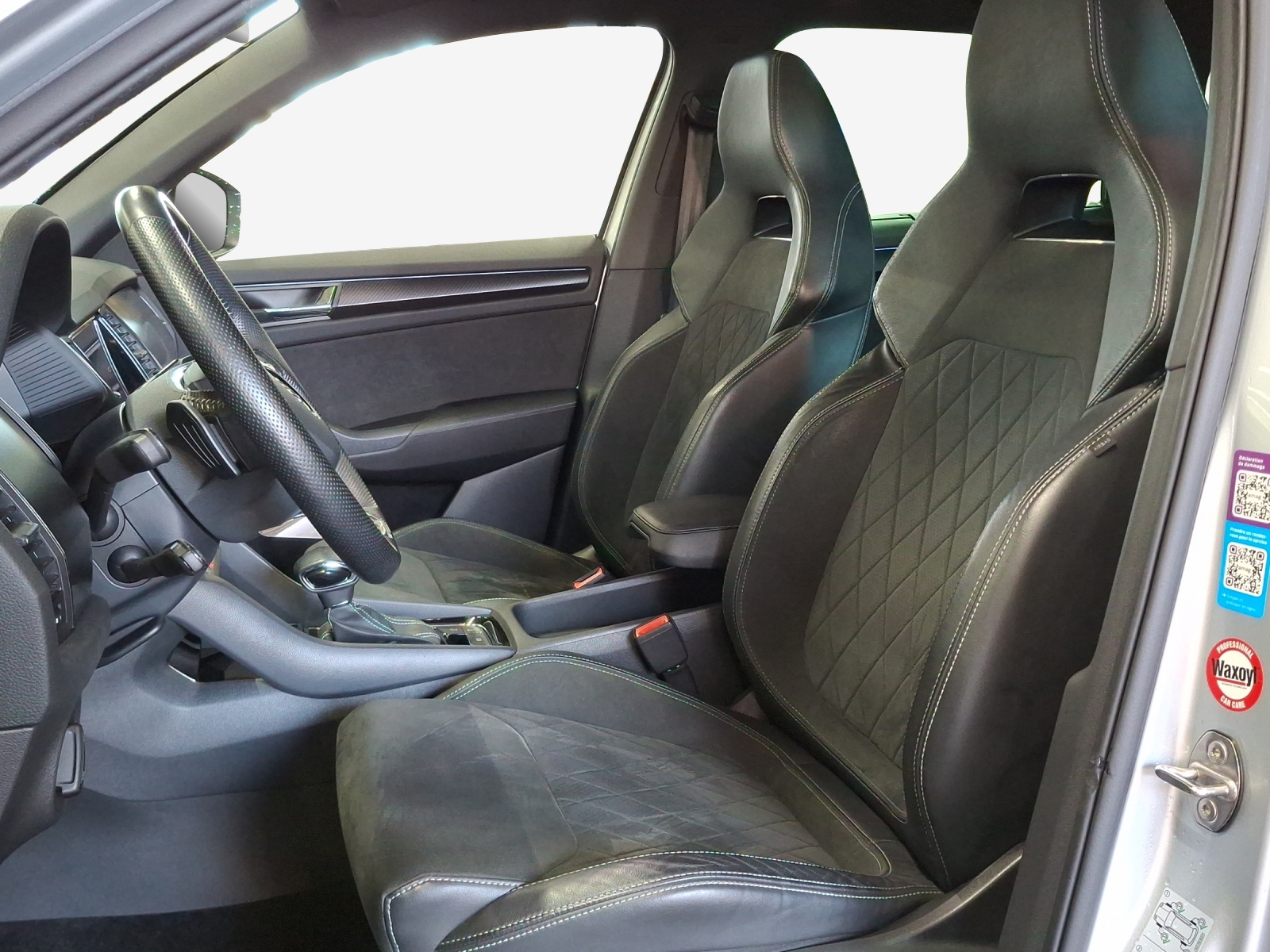 SKODA Enyaq iV 60-image-7