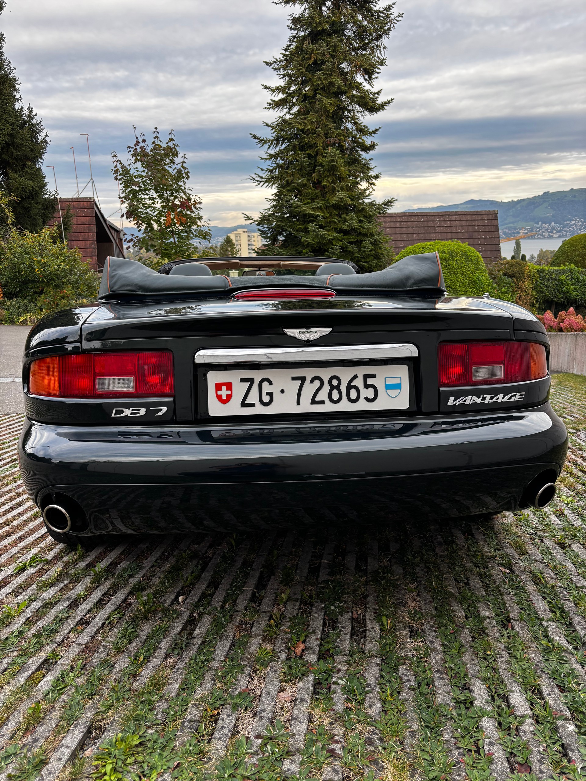 ASTON MARTIN 5.9-image-2