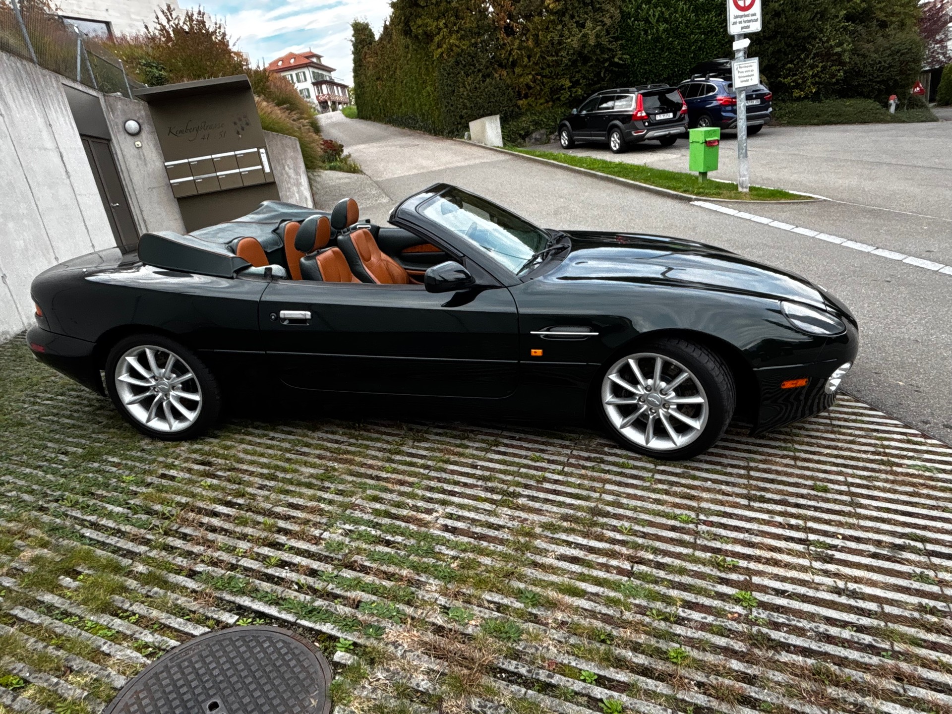 ASTON MARTIN 5.9-image-3