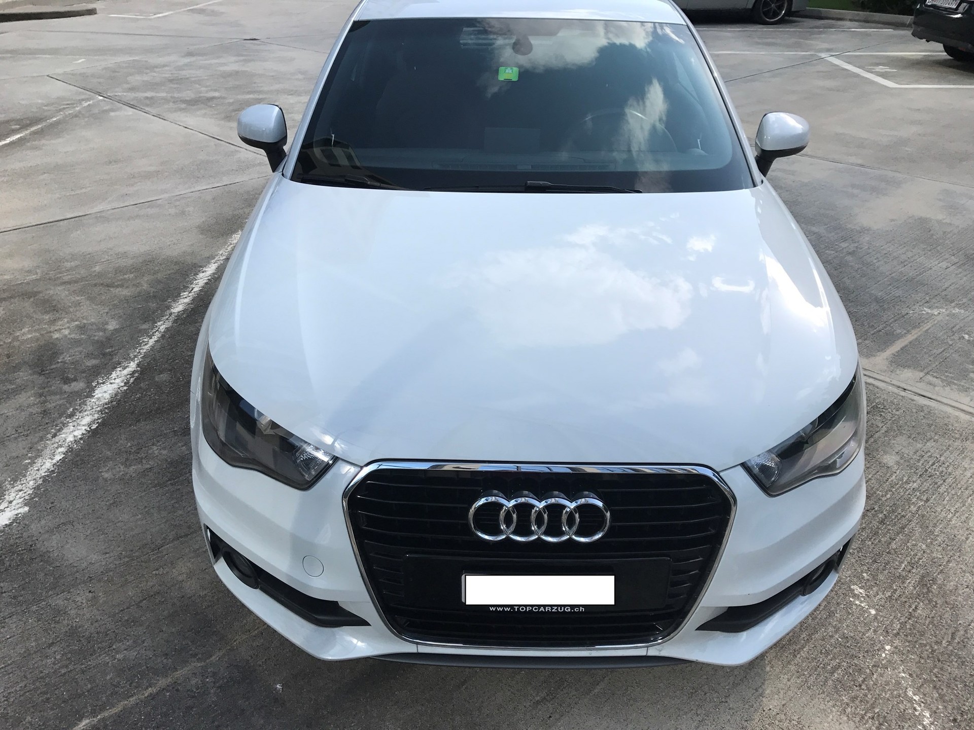 AUDI A1 1.4 TFSI Ambition S-tronic-image-2