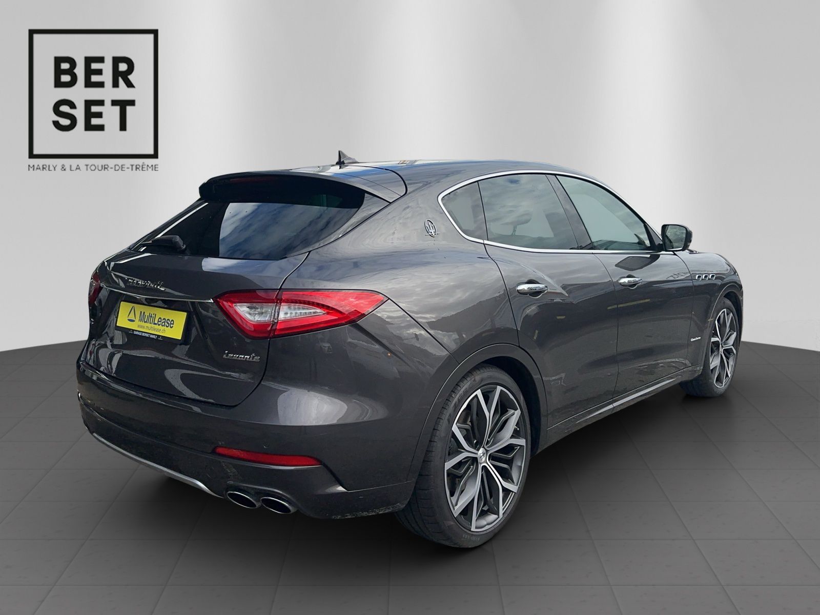 MASERATI Levante 3.0 V6 GranLusso-image-3