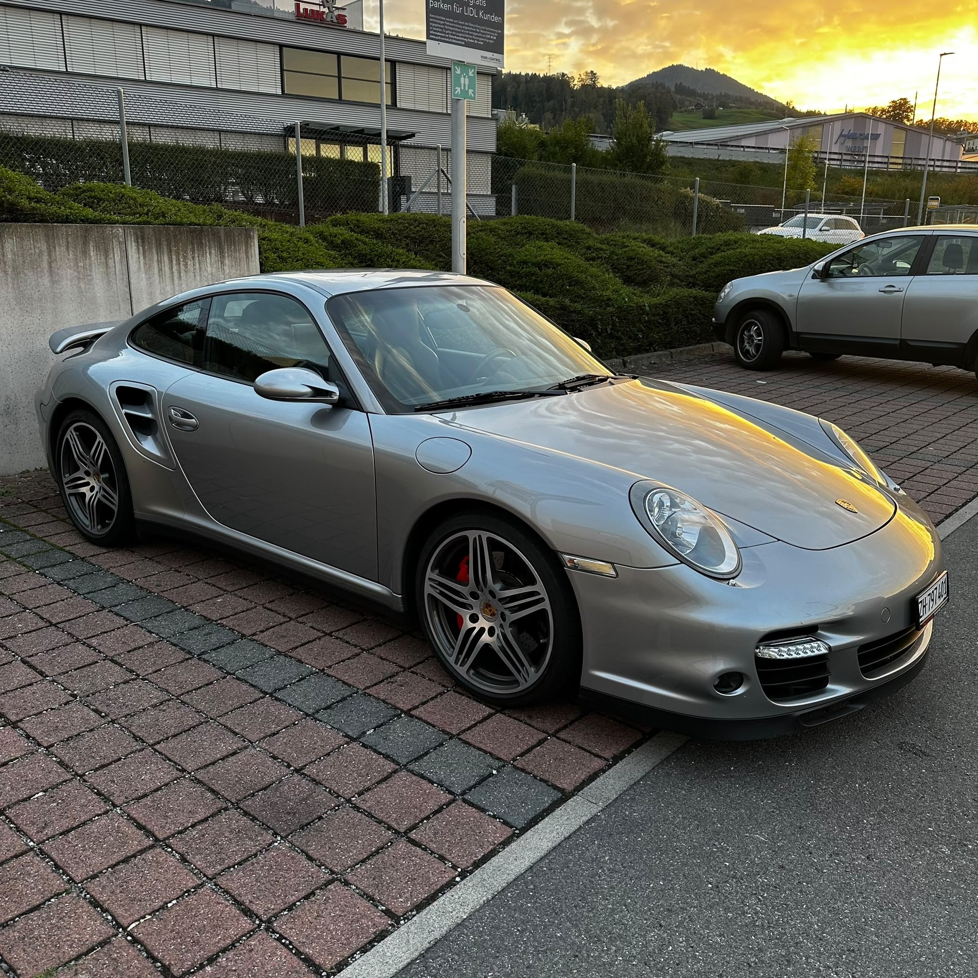 PORSCHE 911 Turbo 3.6L FARBE SONDERWUNSCH-image-2