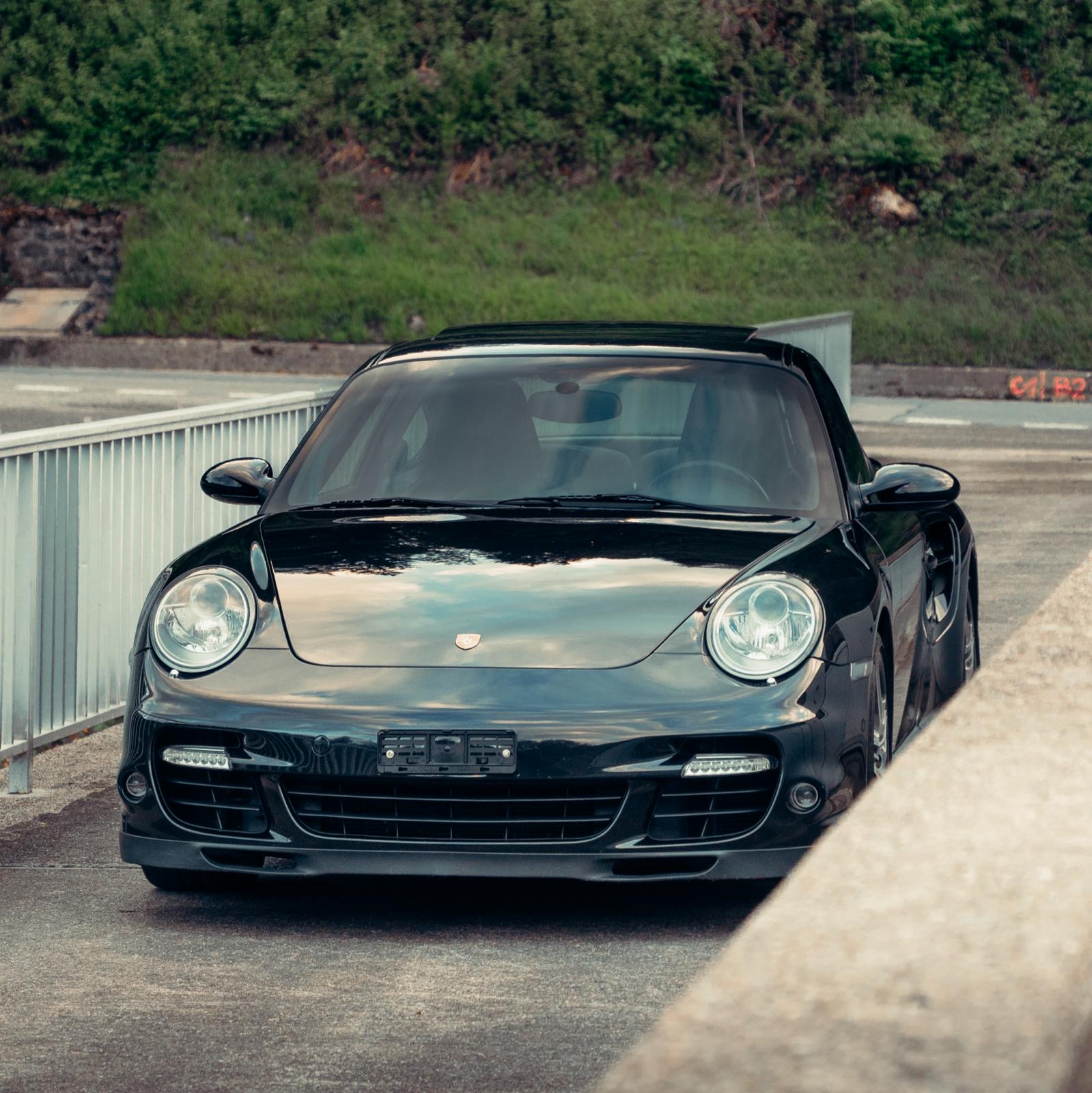 PORSCHE 911 Turbo 3.6L-image-0