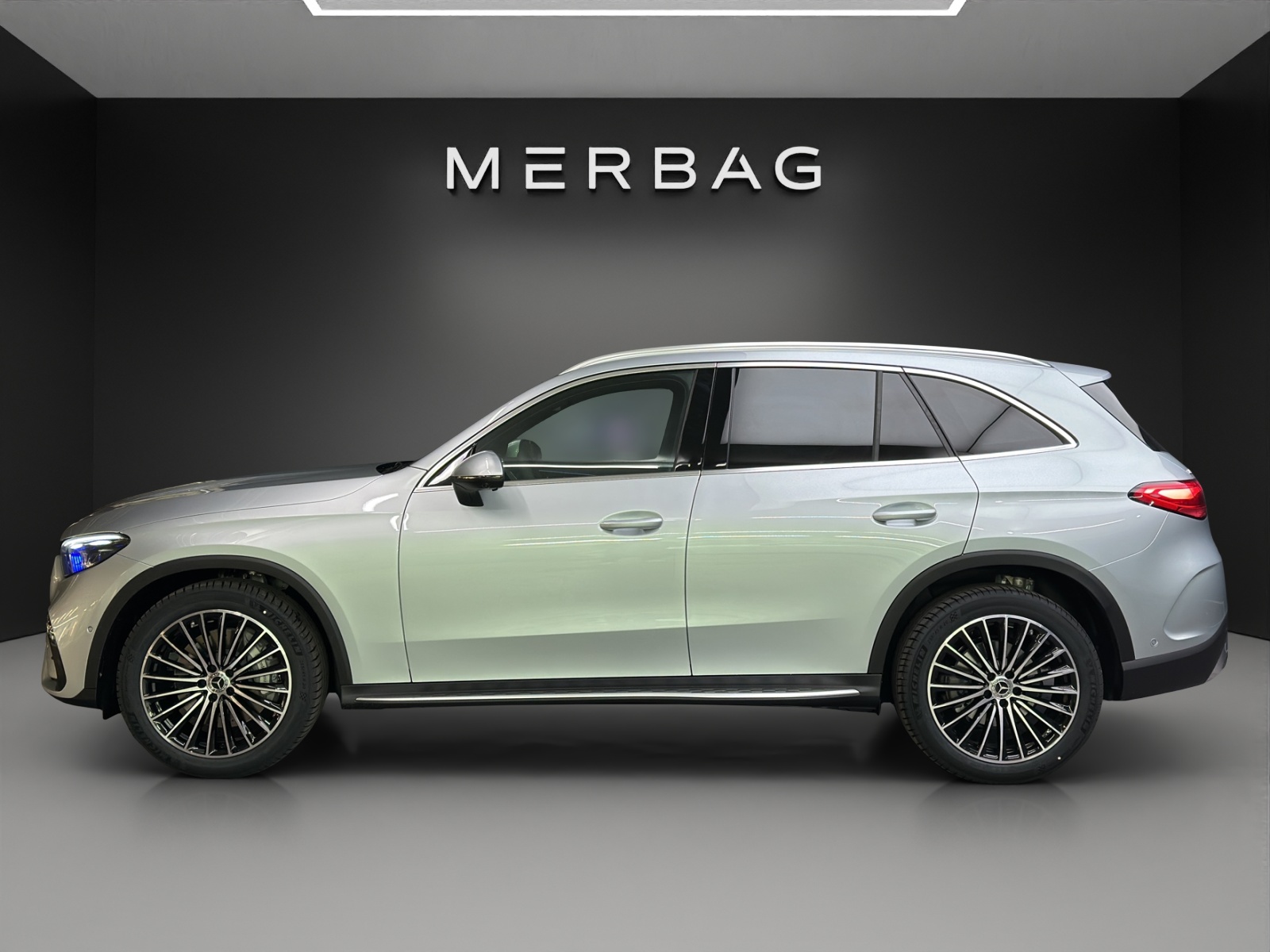 MERCEDES-BENZ GLC 300 4Matic 9G-Tronic-image-2