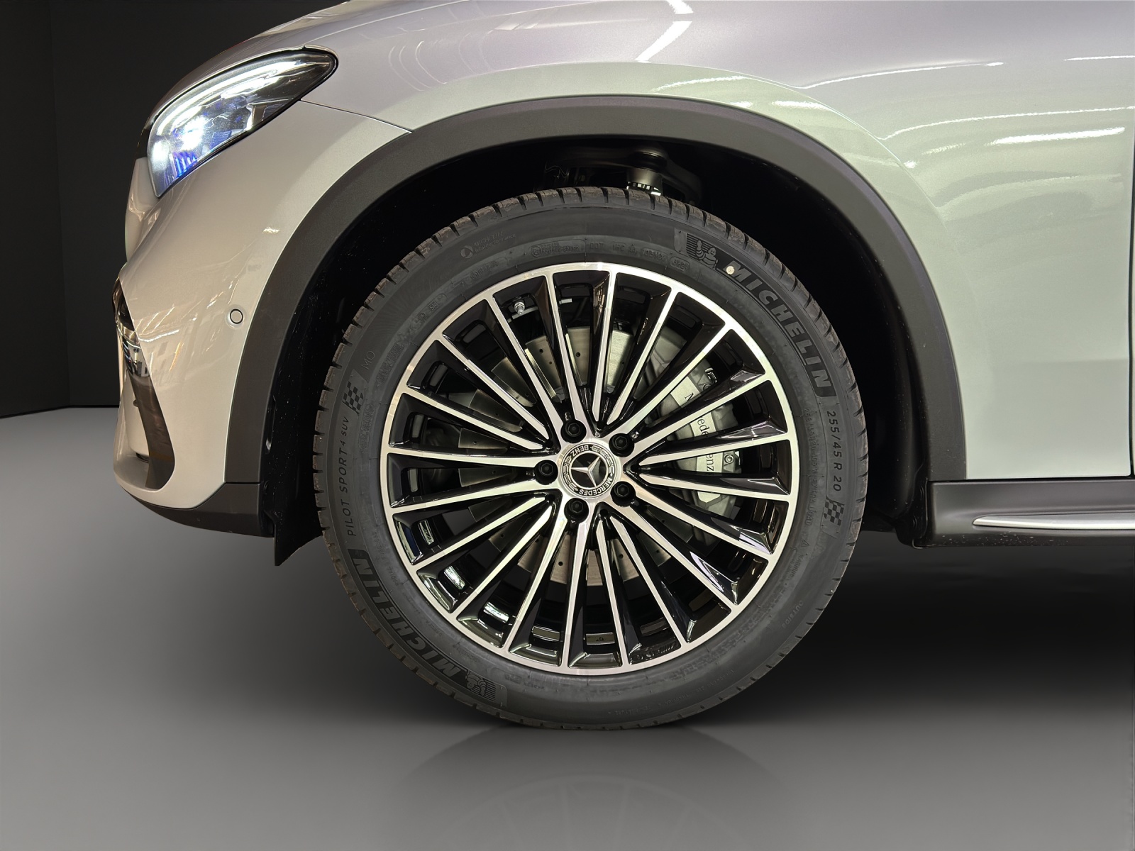 MERCEDES-BENZ GLC 300 4Matic 9G-Tronic-image-5