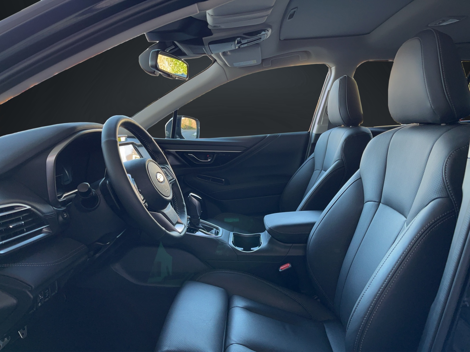SUBARU Outback 2.5i Luxury-image-8