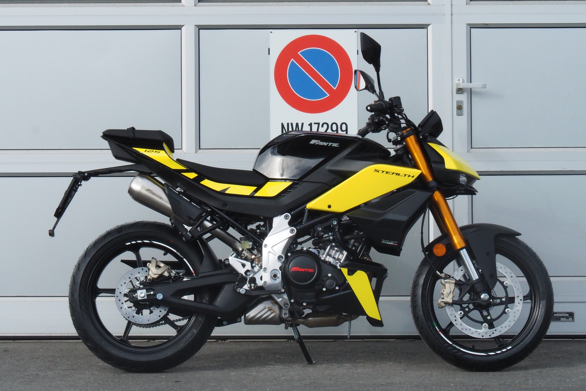 FANTIC STEALTH 125-showroom-element-2