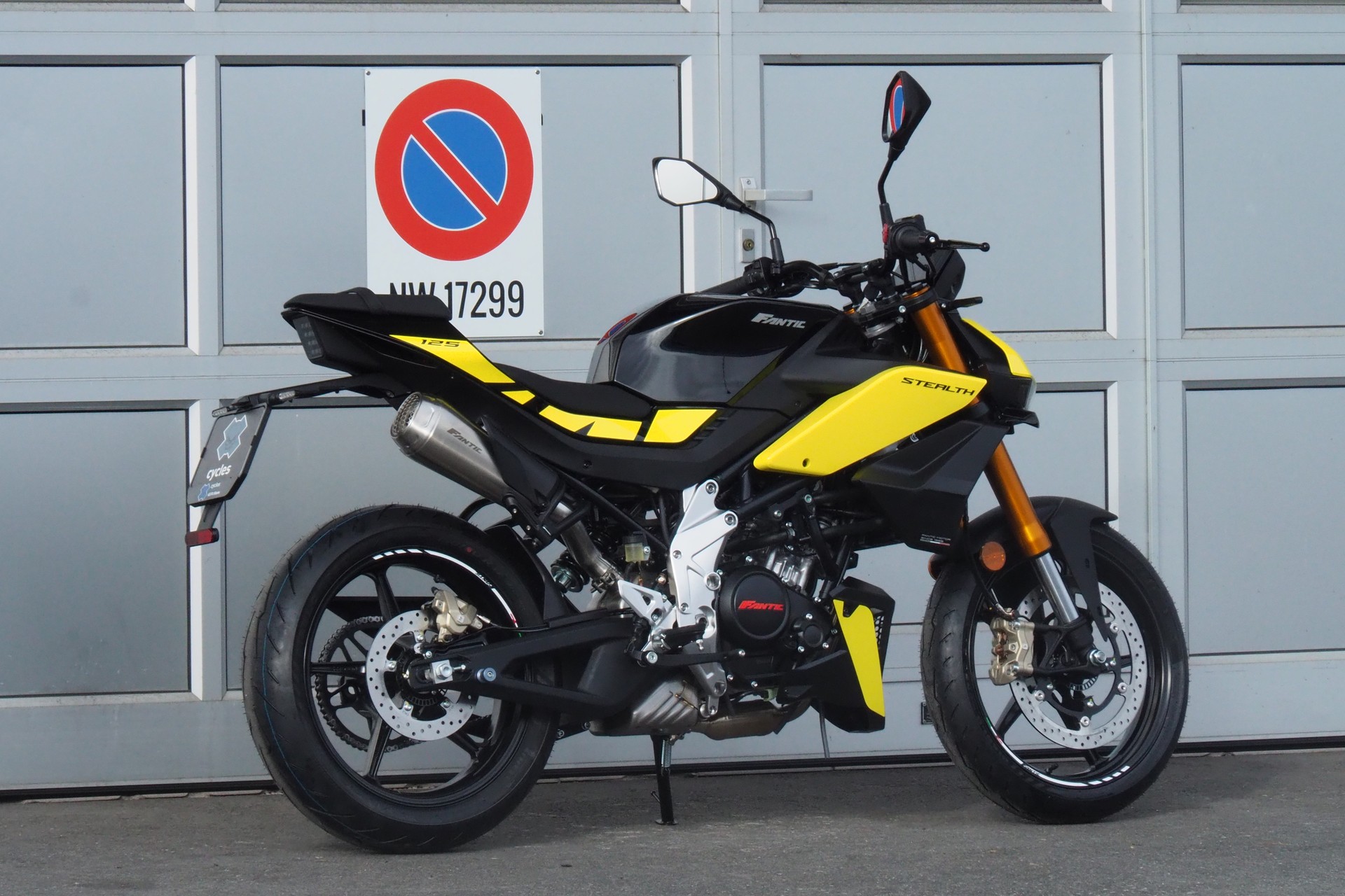 FANTIC STEALTH 125-image-4