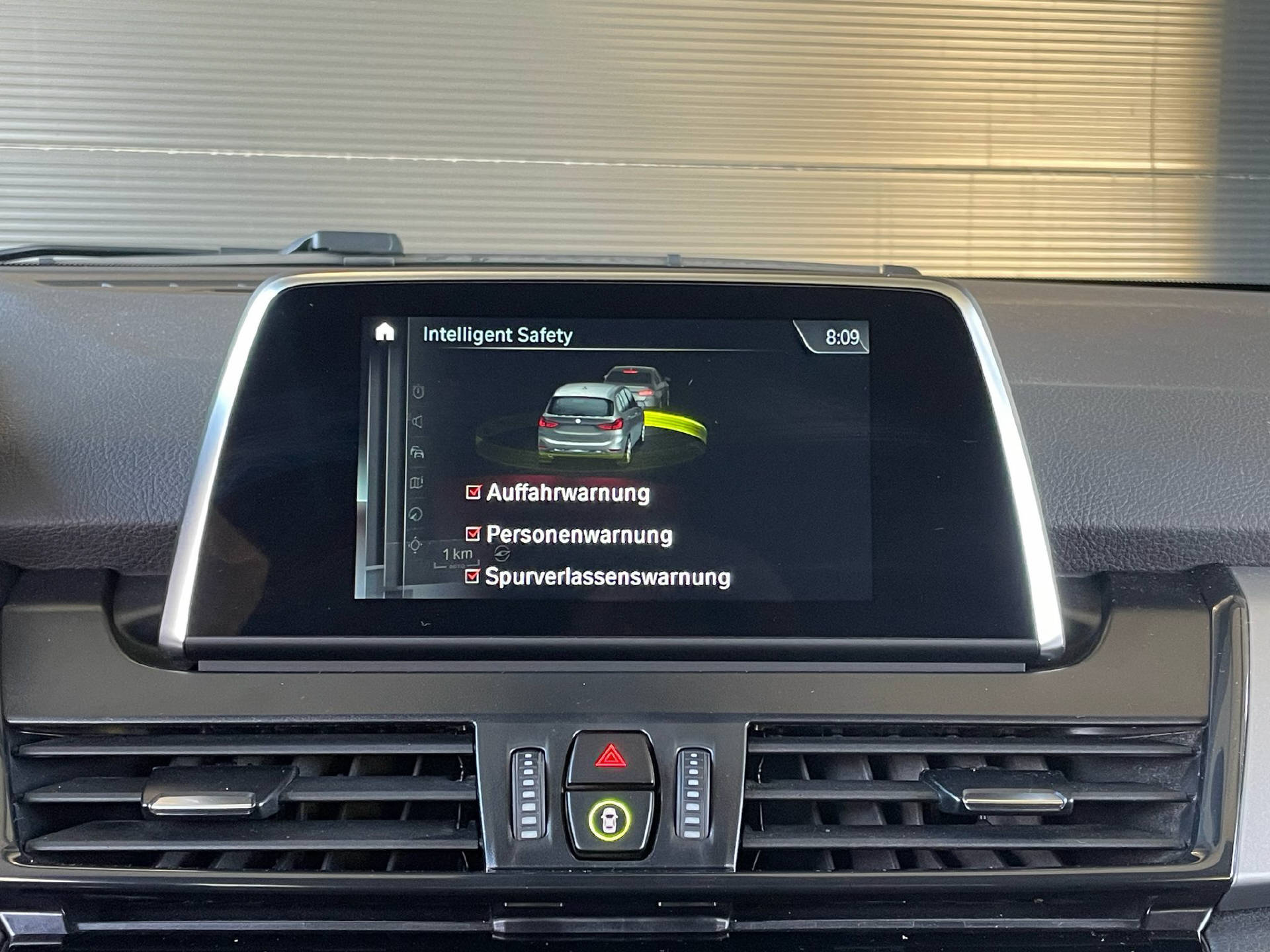 BMW 218d xDrive Gran Tourer-image-11