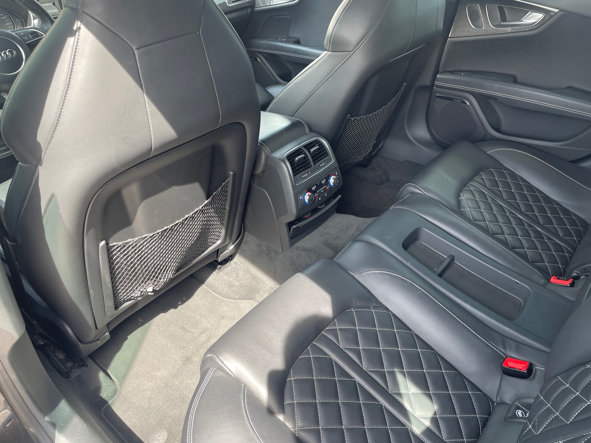 AUDI S7 Sportback 4.0 TFSI V8 quattro S-tronic-image-10