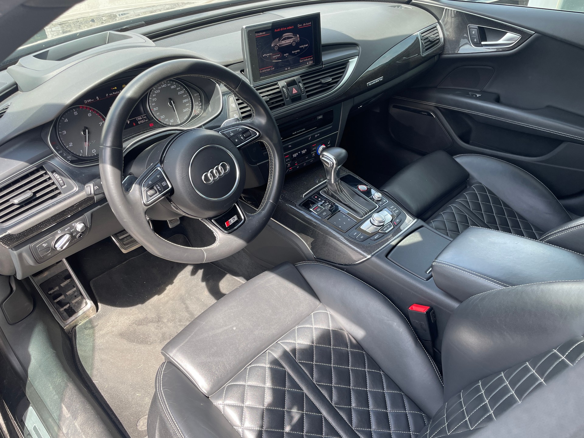 AUDI S7 Sportback 4.0 TFSI V8 quattro S-tronic-image-9