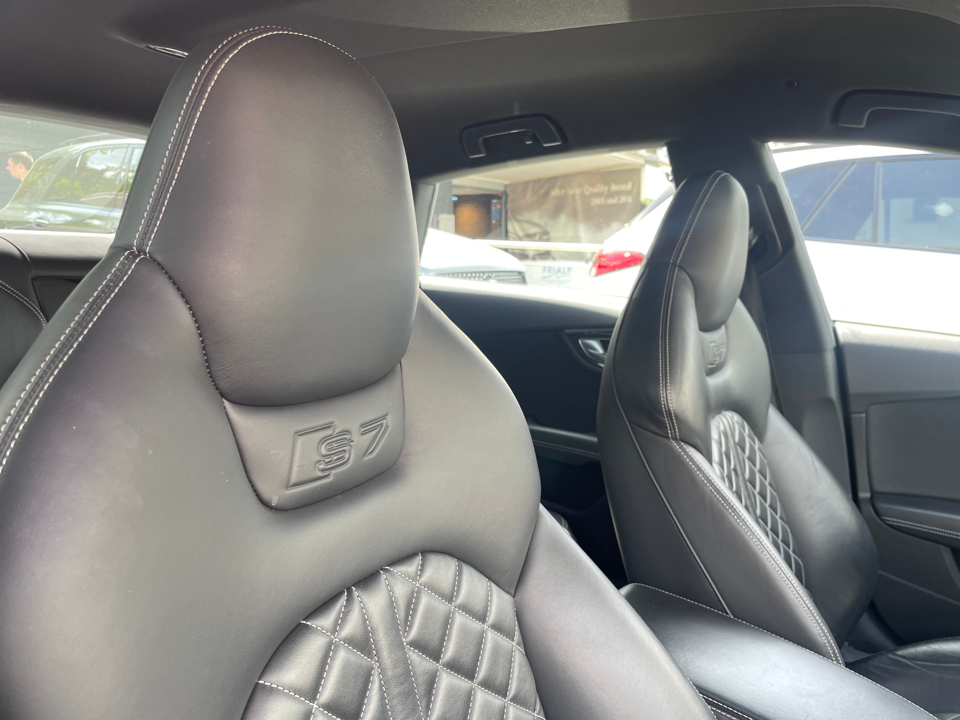 AUDI S7 Sportback 4.0 TFSI V8 quattro S-tronic-image-24