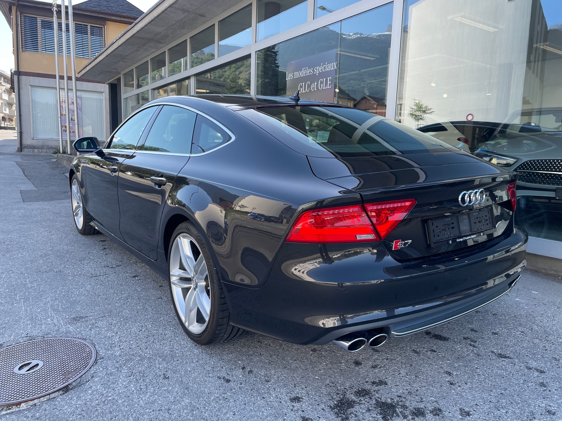 AUDI S7 Sportback 4.0 TFSI V8 quattro S-tronic-image-4