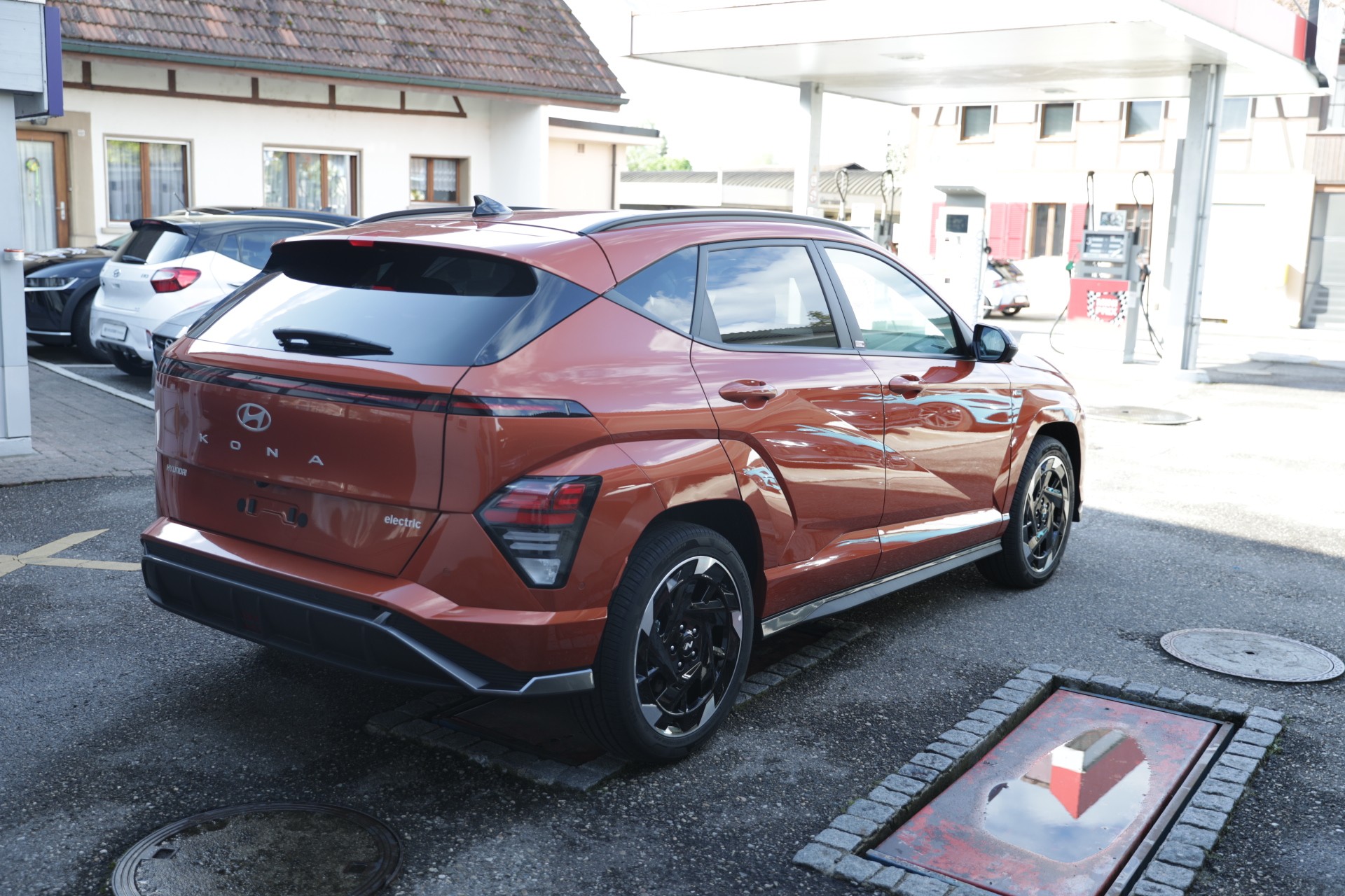 HYUNDAI Kona EV 65.4 kWh N Line-image-2