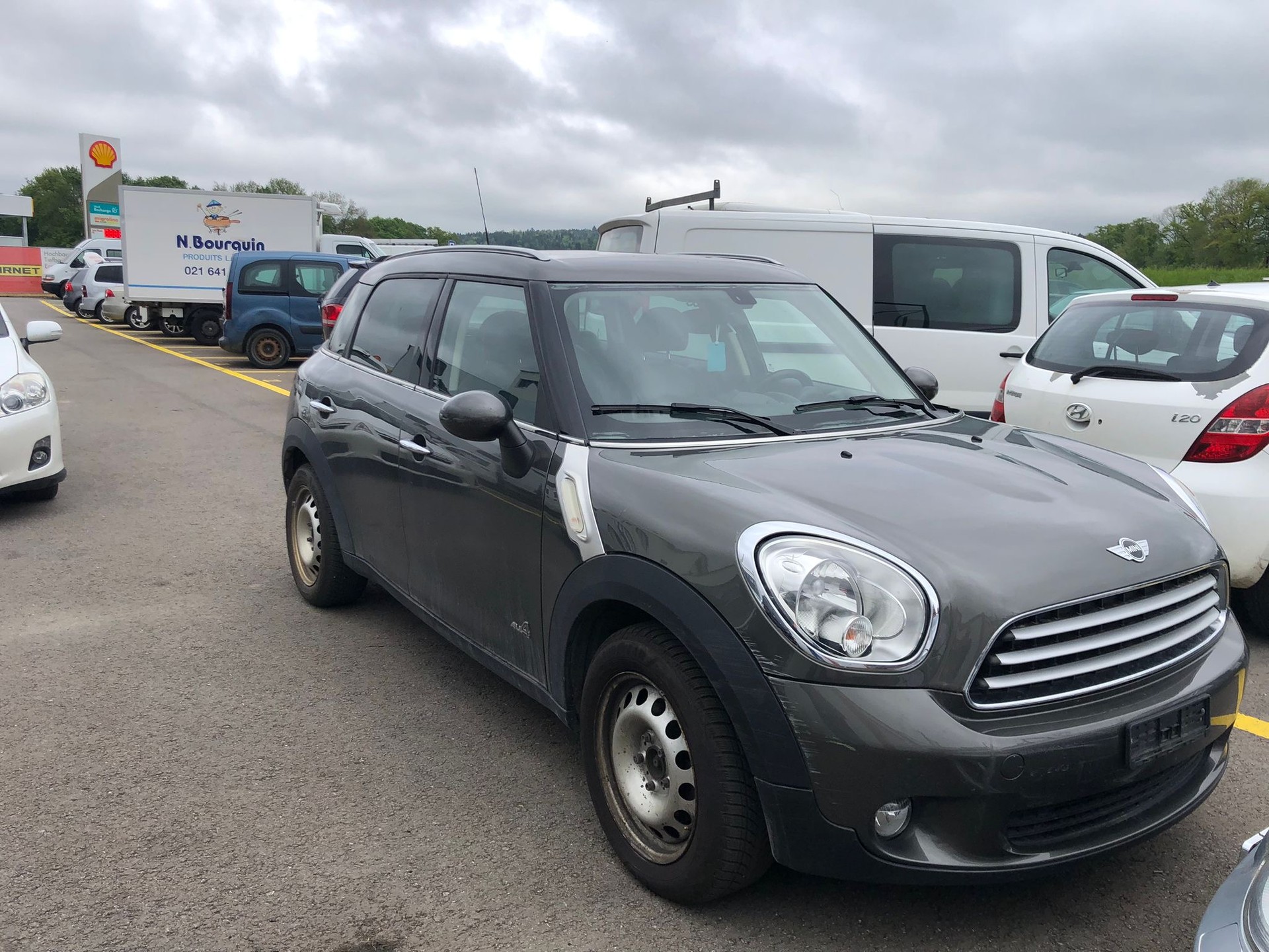 MINI Countryman Cooper D ALL4-image-0
