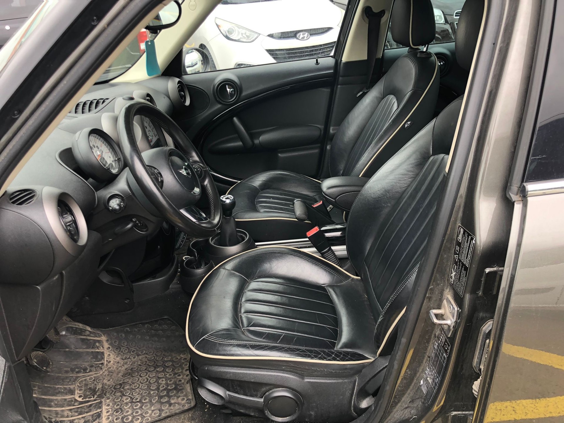 MINI Countryman Cooper D ALL4-image-8