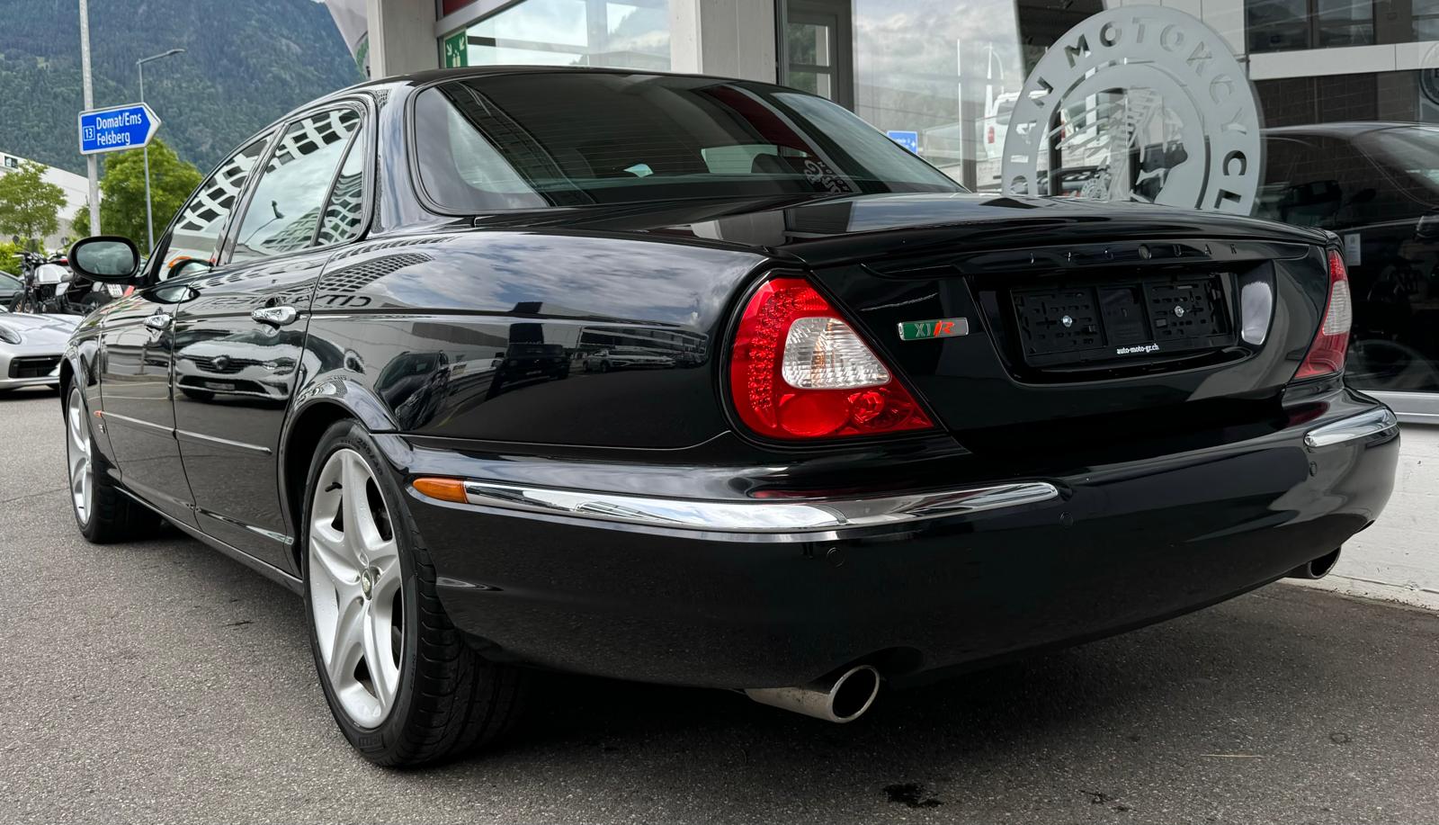 JAGUAR XJR 4.2 V8 S/C-image-3