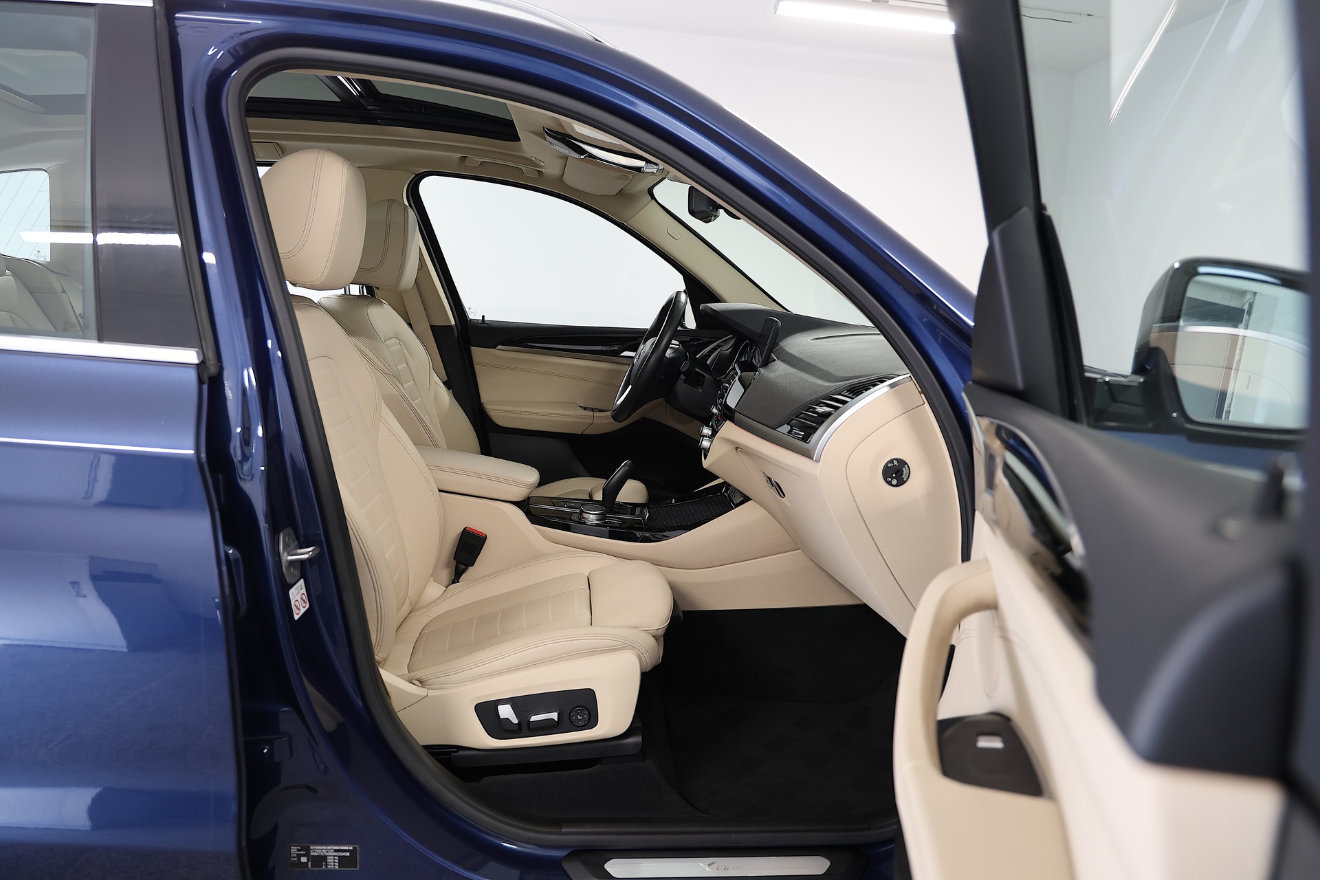 BMW X3 xDrive 30d Individual xLine Steptronic-image-11