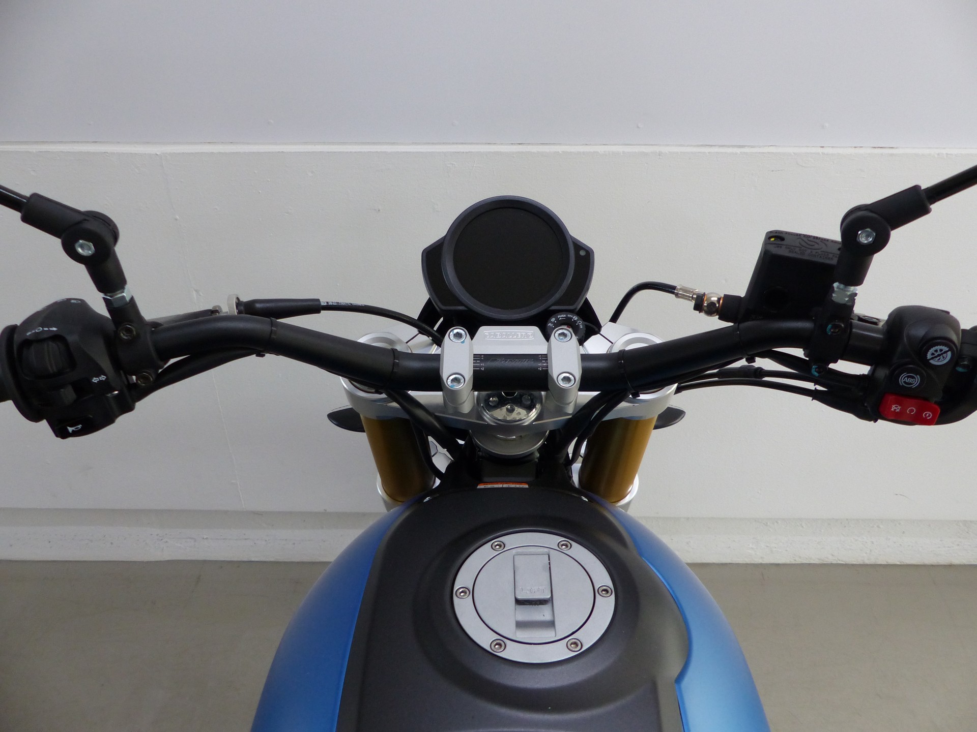 FANTIC Caballero 700 Scrambler 35kW-image-4