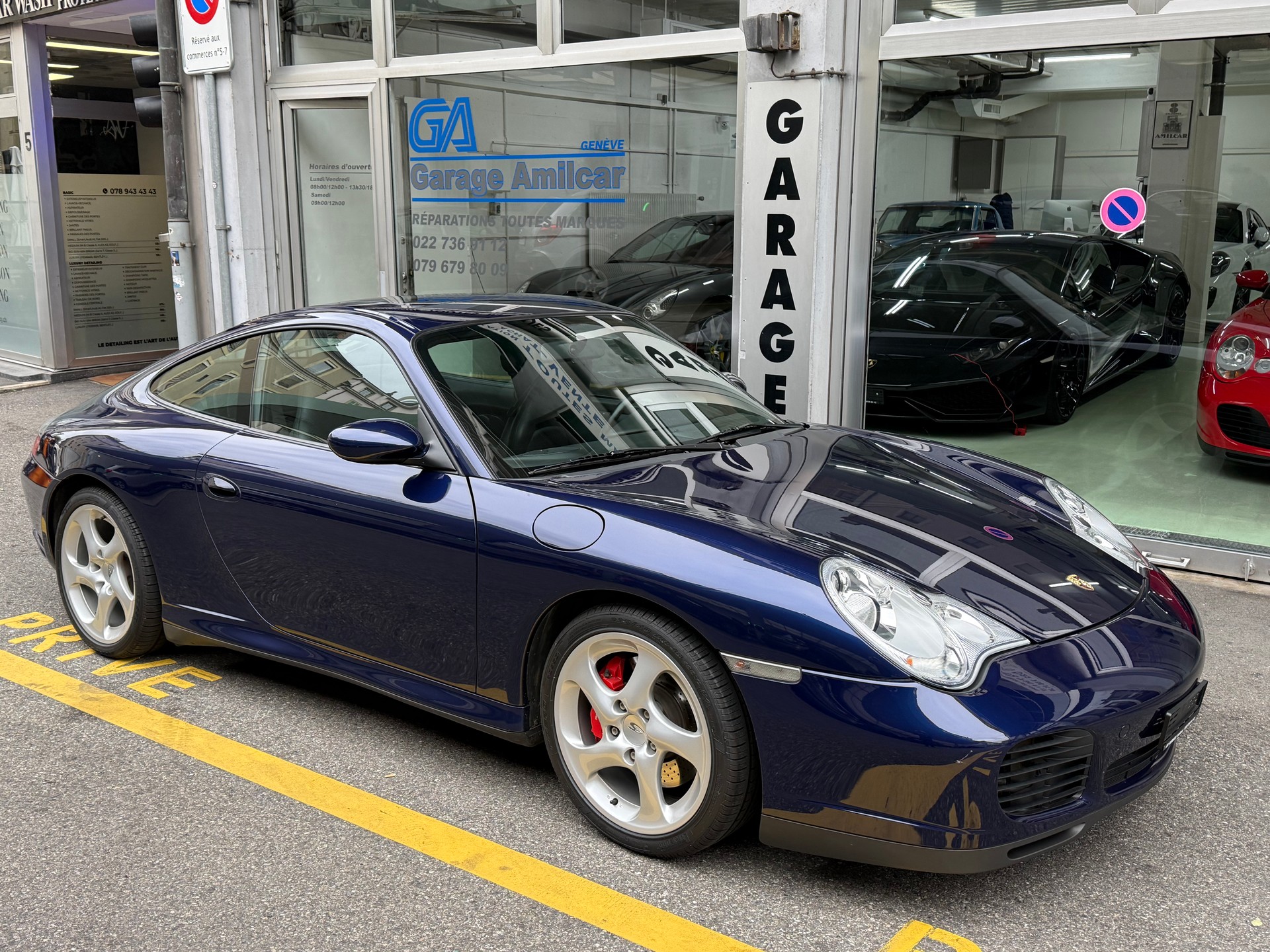 PORSCHE 911 Carrera 4S-image-0
