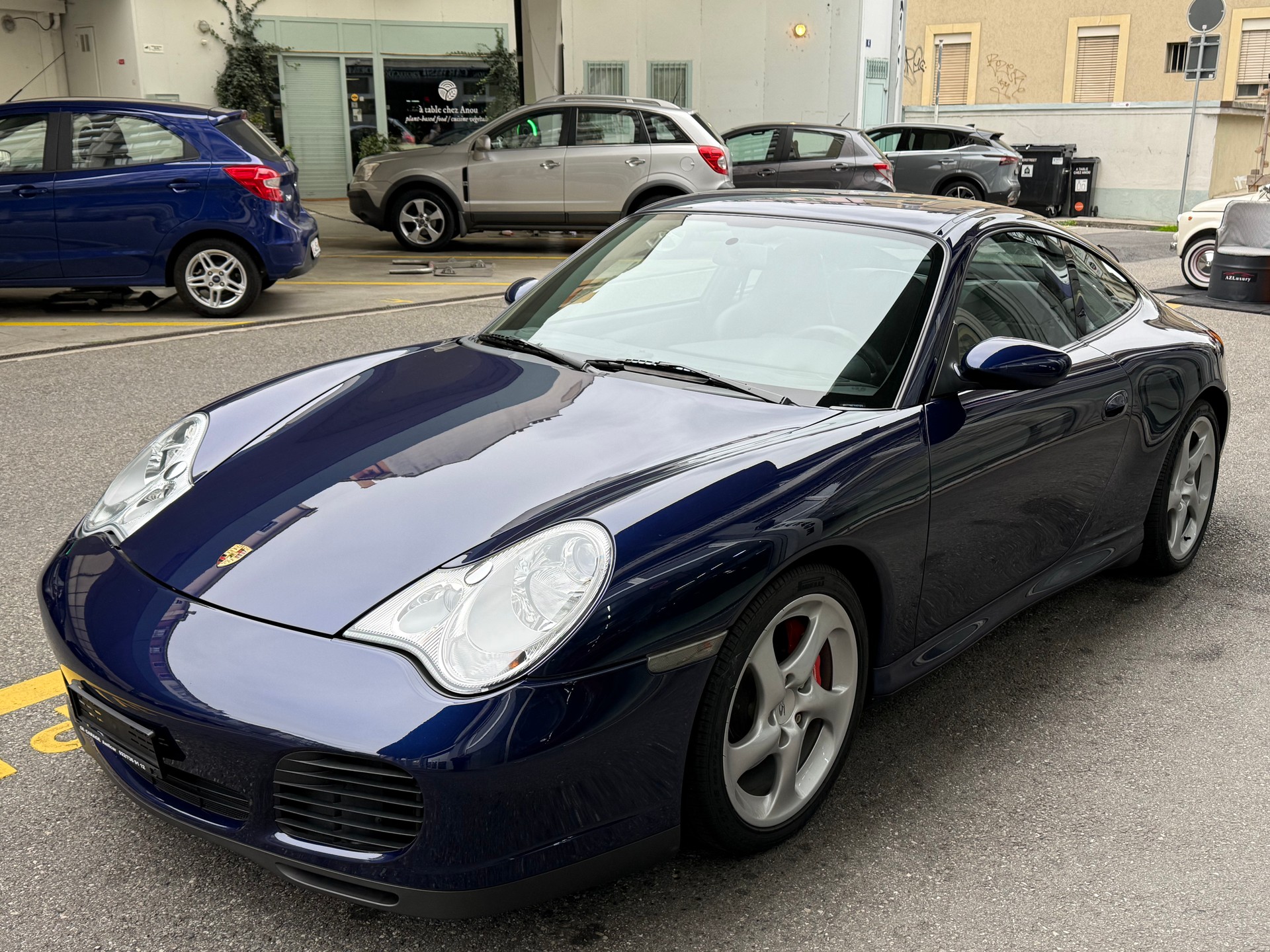 PORSCHE 911 Carrera 4S-image-1