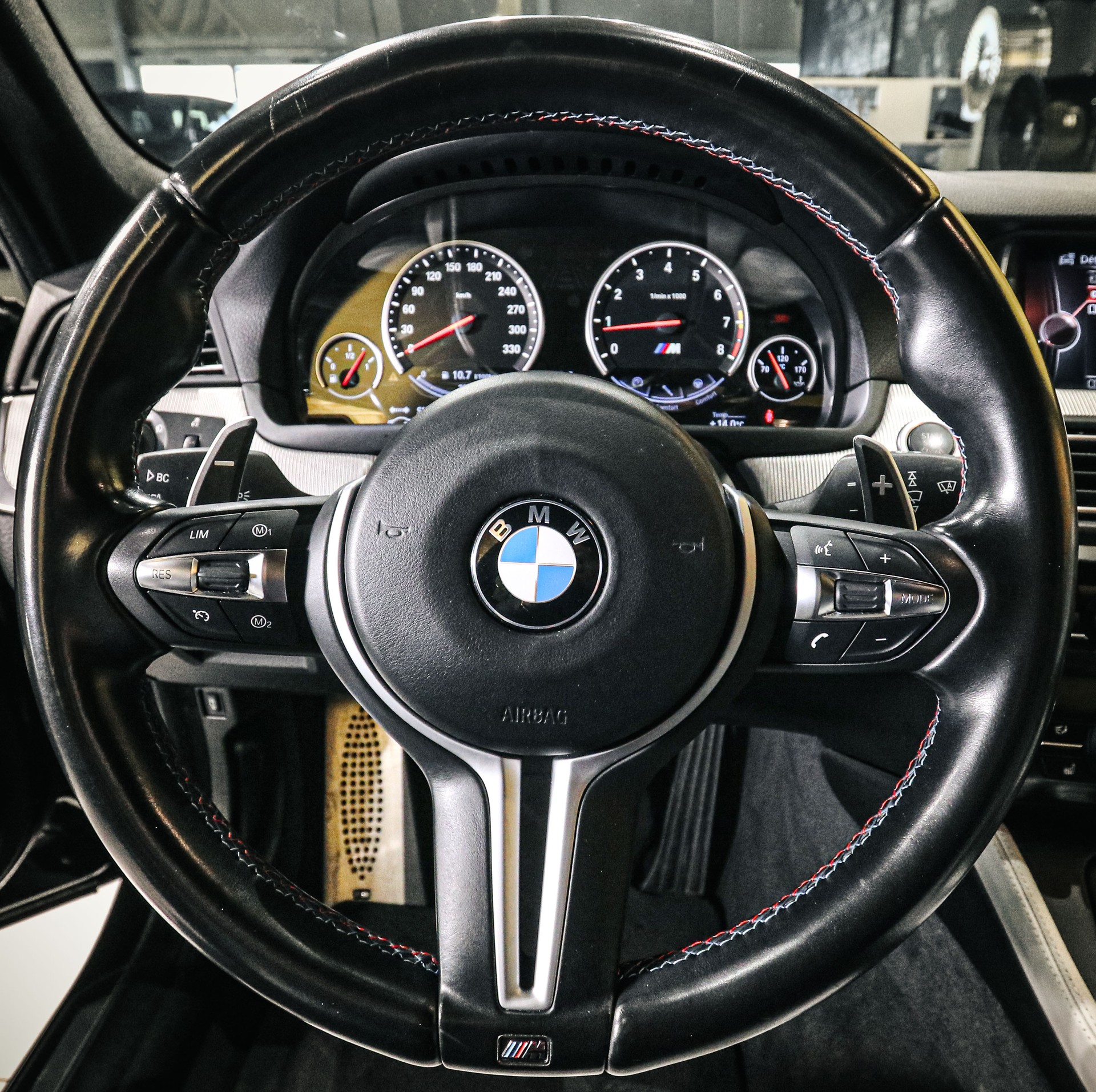 BMW M5 F10 LCI Drivelogic-image-12