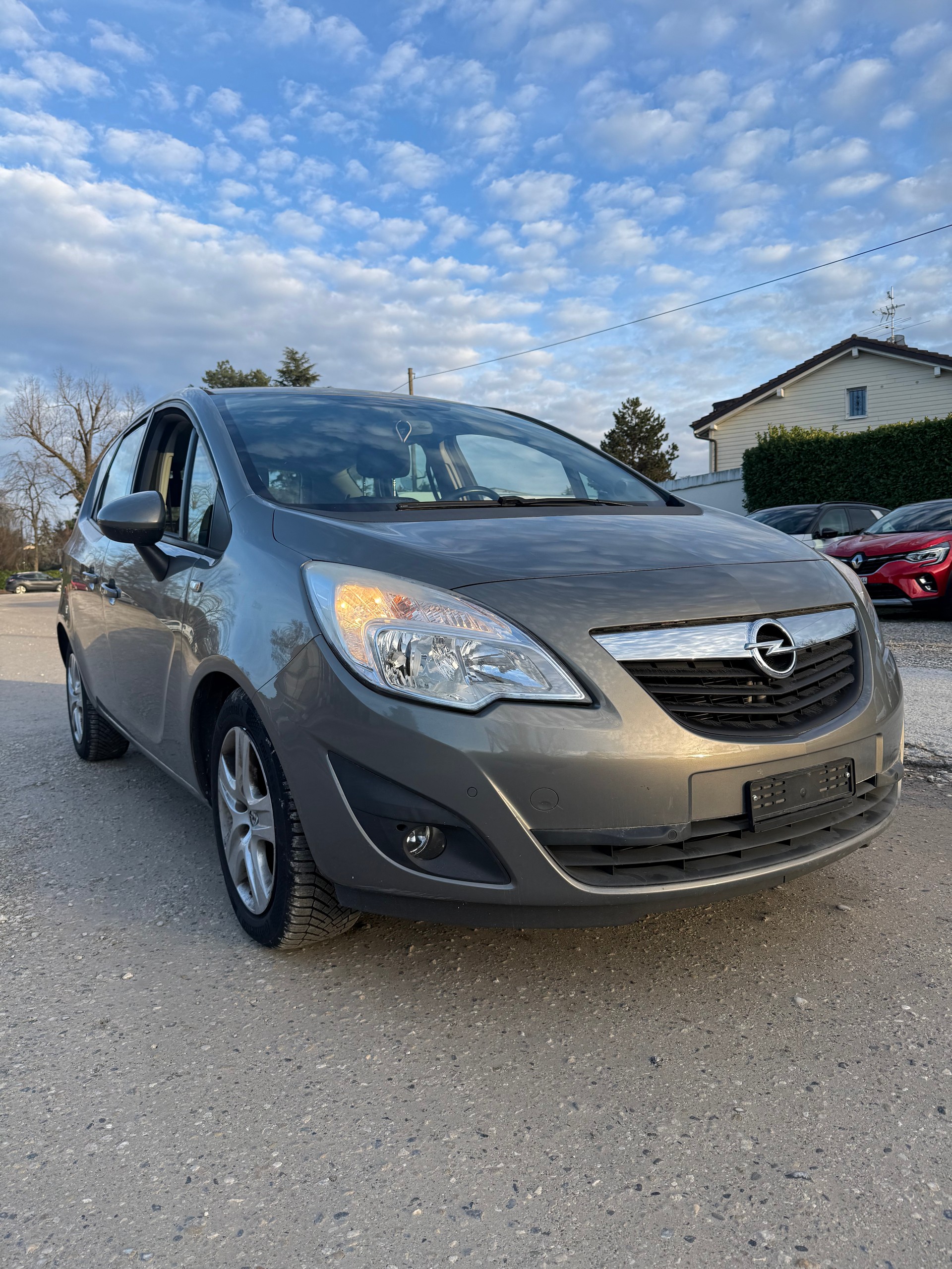 OPEL Meriva 1.7 CDTi Cosmo Automatic-image-0