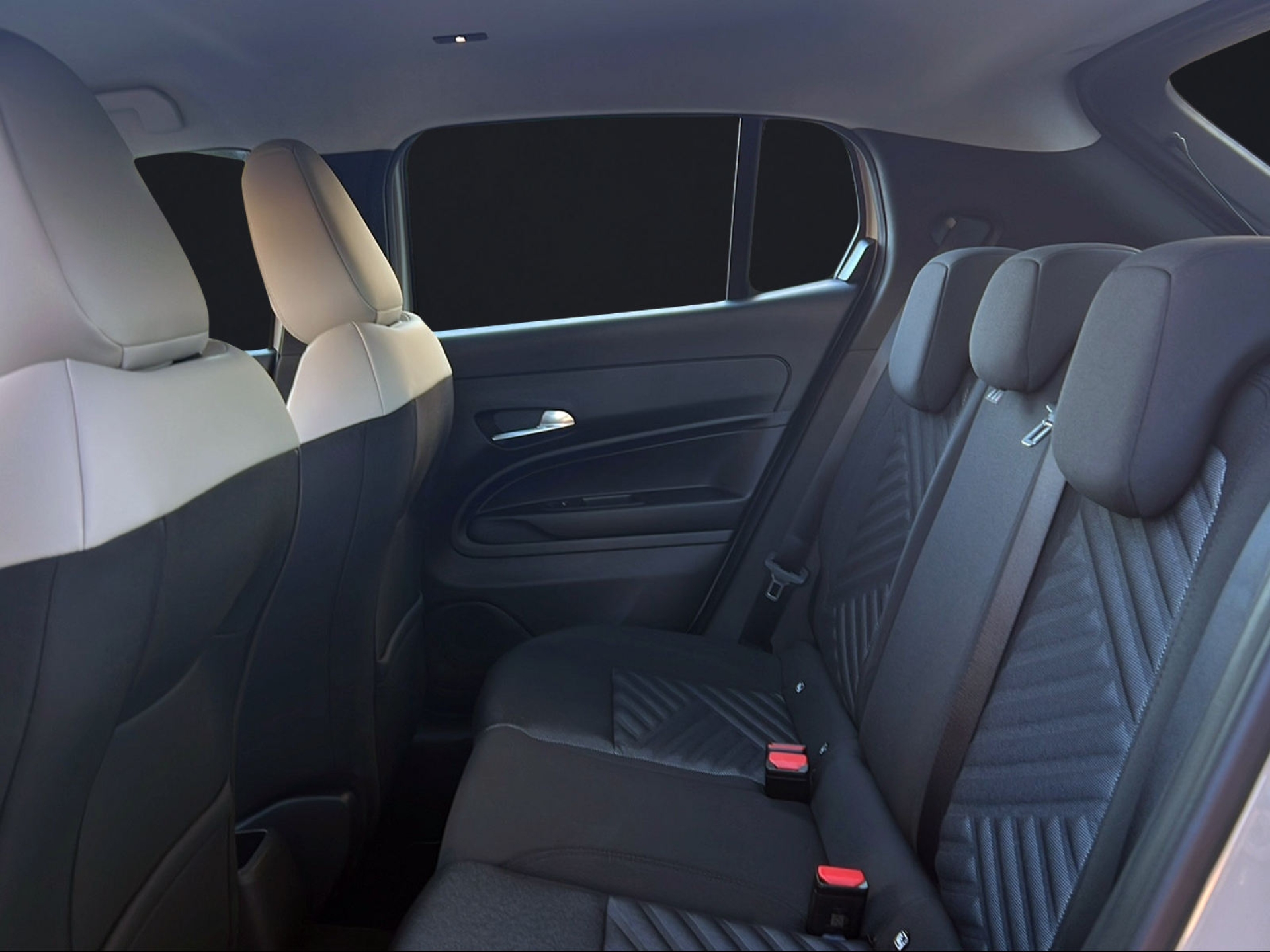 FIAT 600 1.2 Hybrid 136 Cult-image-11