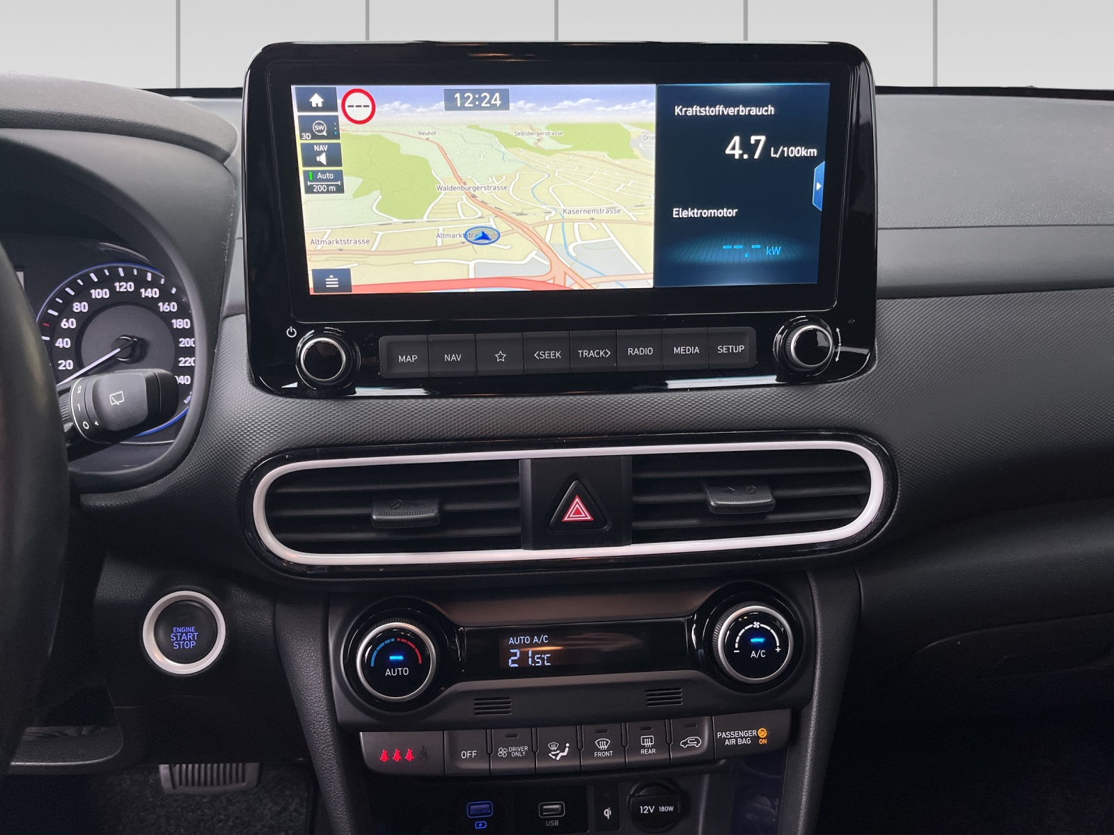HYUNDAI Kona 1.6 GDi HEV Vertex DCT-image-9