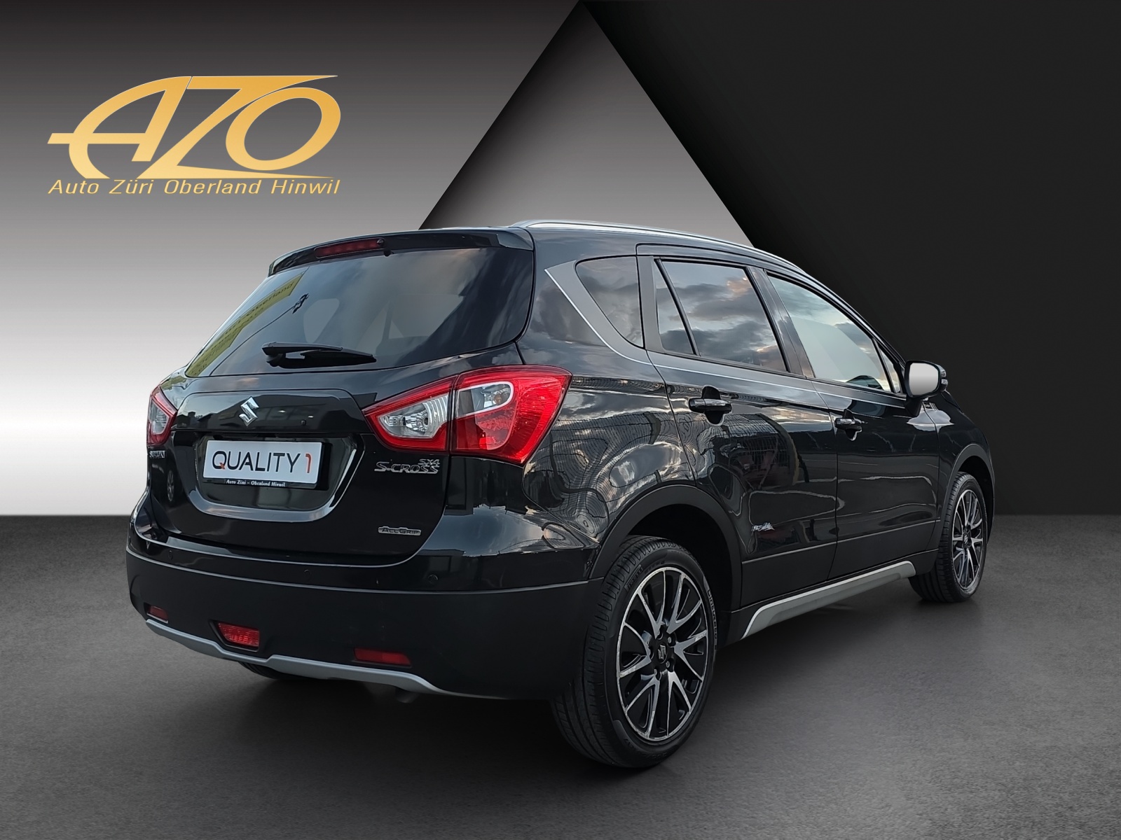 SUZUKI SX4 S-Cross 1.6 TD PizSulai Top 4WD TCSS-image-2