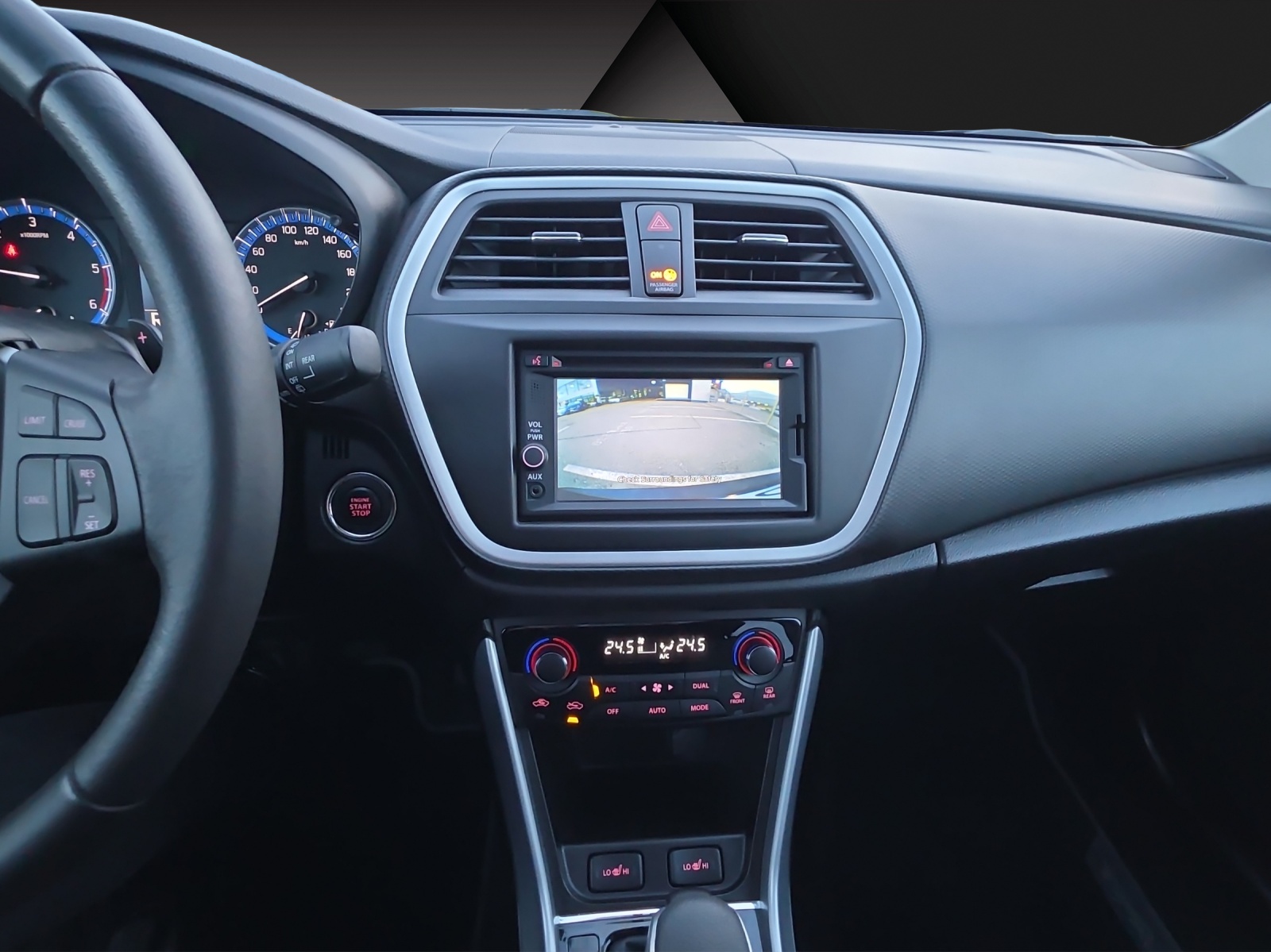 SUZUKI SX4 S-Cross 1.6 TD PizSulai Top 4WD TCSS-image-10