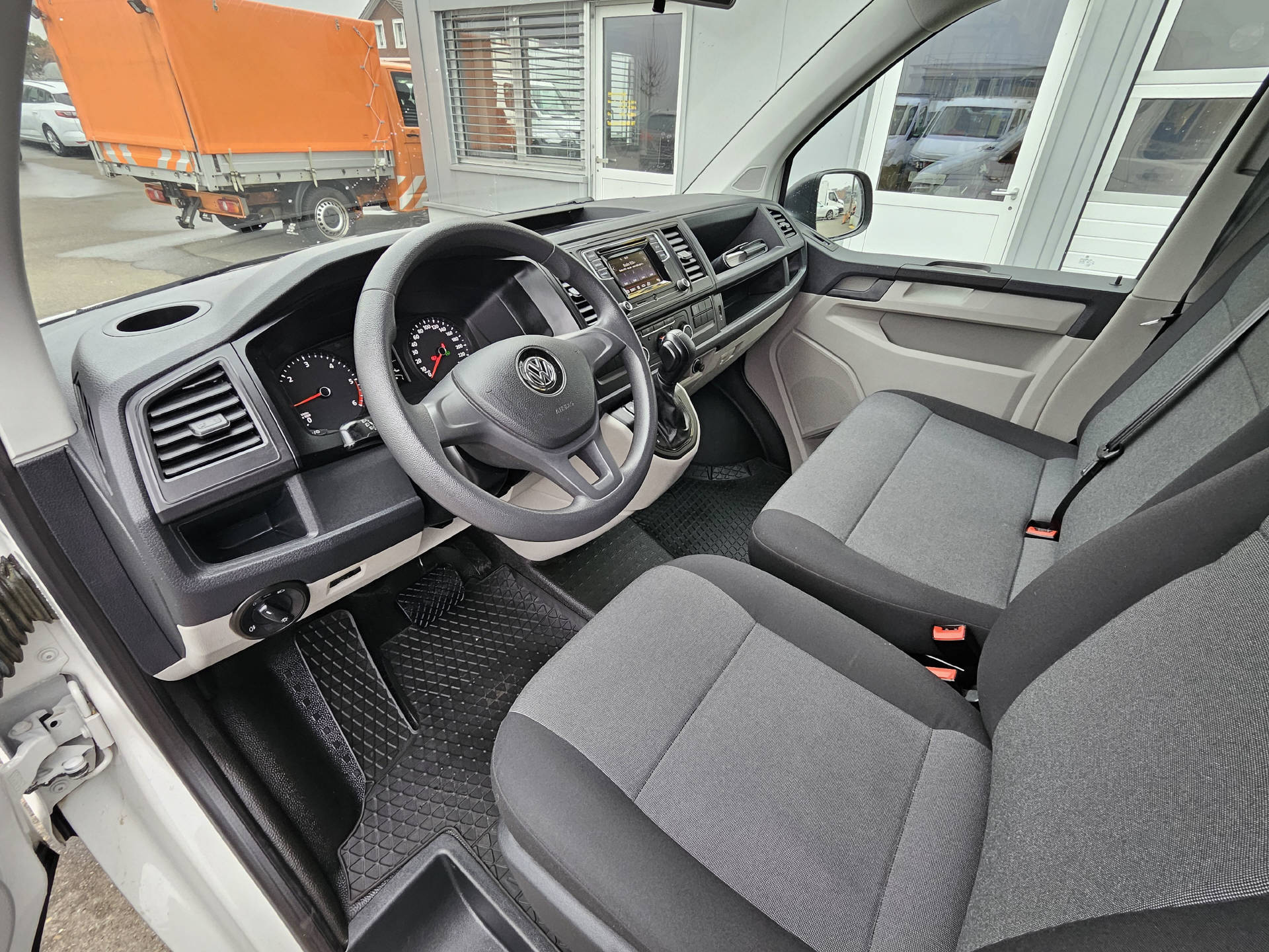 VW T6 Kaw. 3400 2.0 TDI 150 DSG 4motion * Anhängerkupplung * Nutzlast von 1'022KG * Frisch ab MFK *-image-14