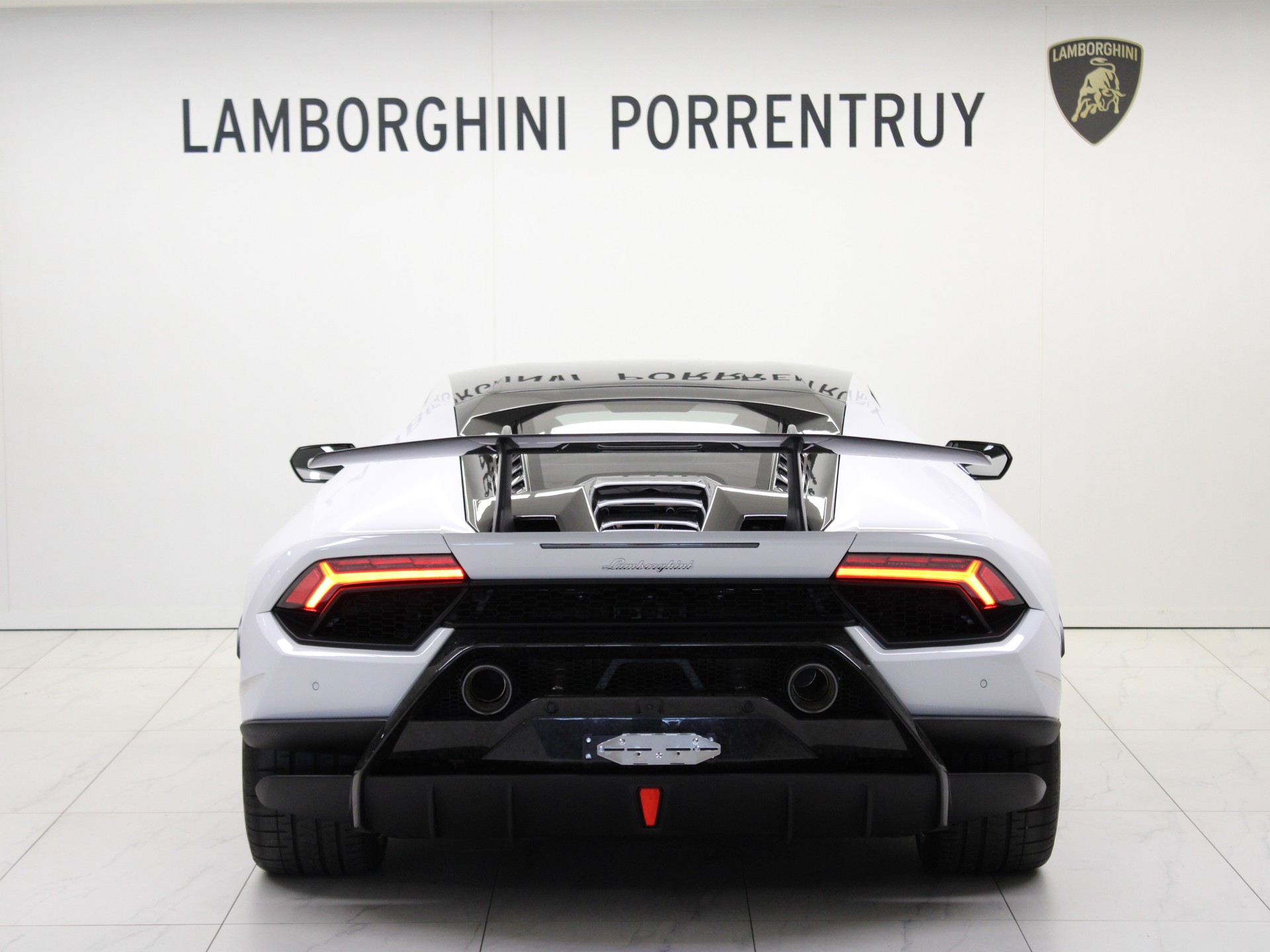 LAMBORGHINI Huracan LP640-4 Coupé Performante DCT-image-3