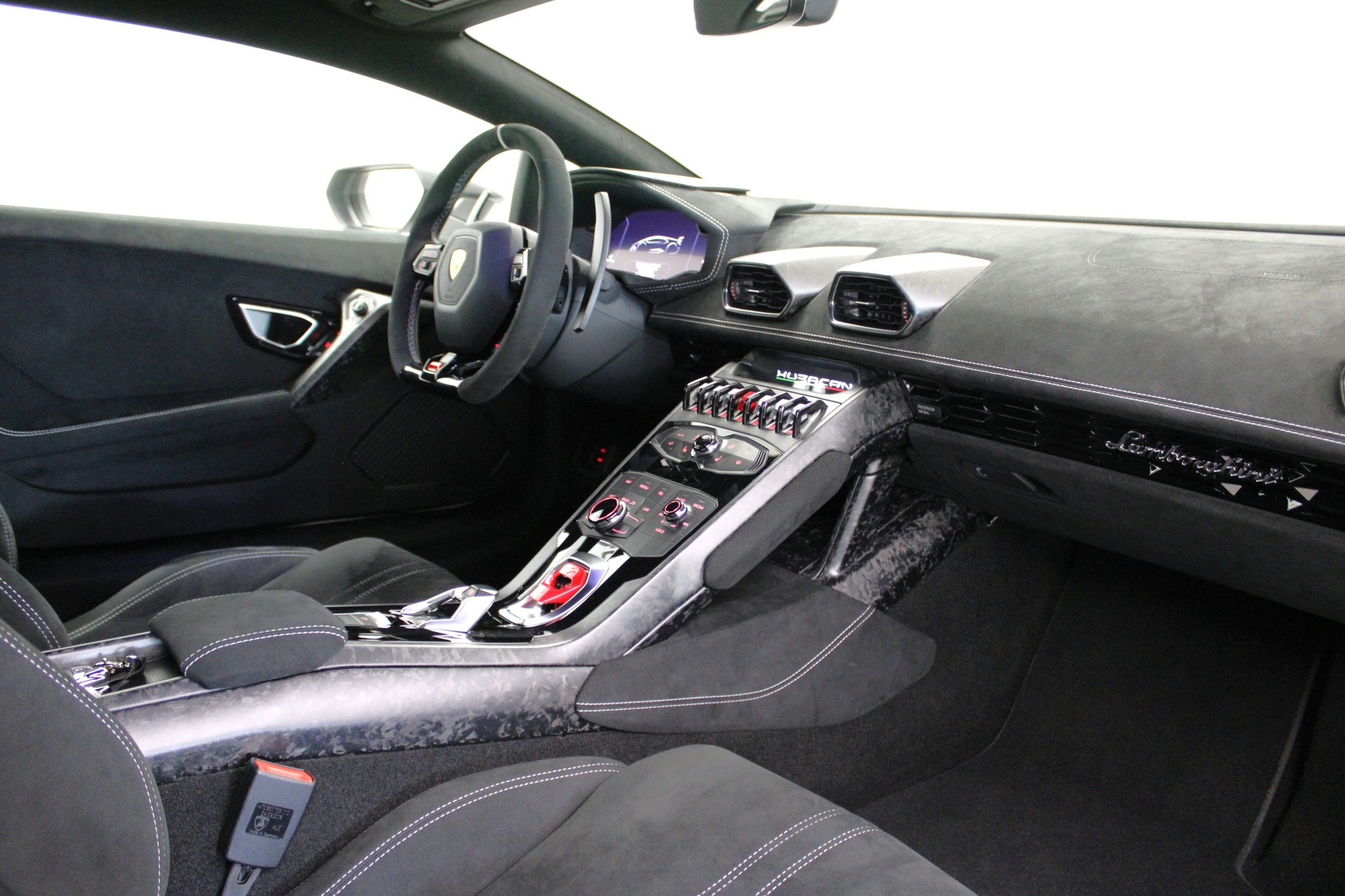 LAMBORGHINI Huracan LP640-4 Coupé Performante DCT-image-7