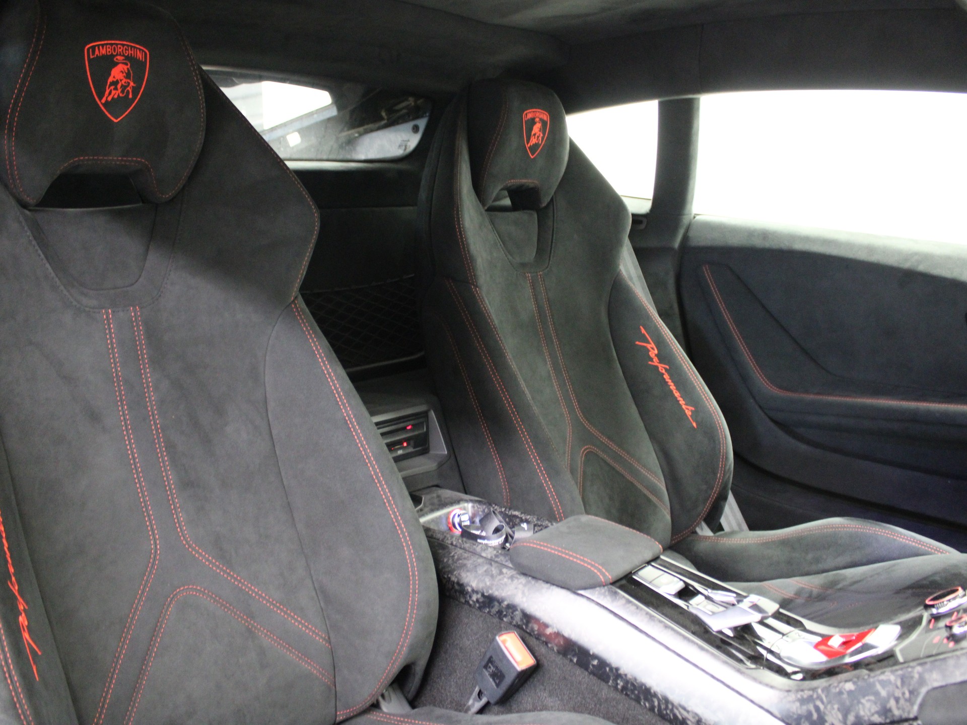 LAMBORGHINI Huracan LP640-4 Coupé Performante DCT-image-6