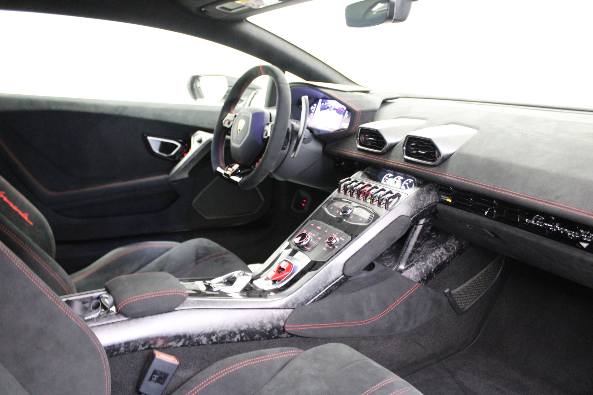 LAMBORGHINI Huracan LP640-4 Coupé Performante DCT-image-4