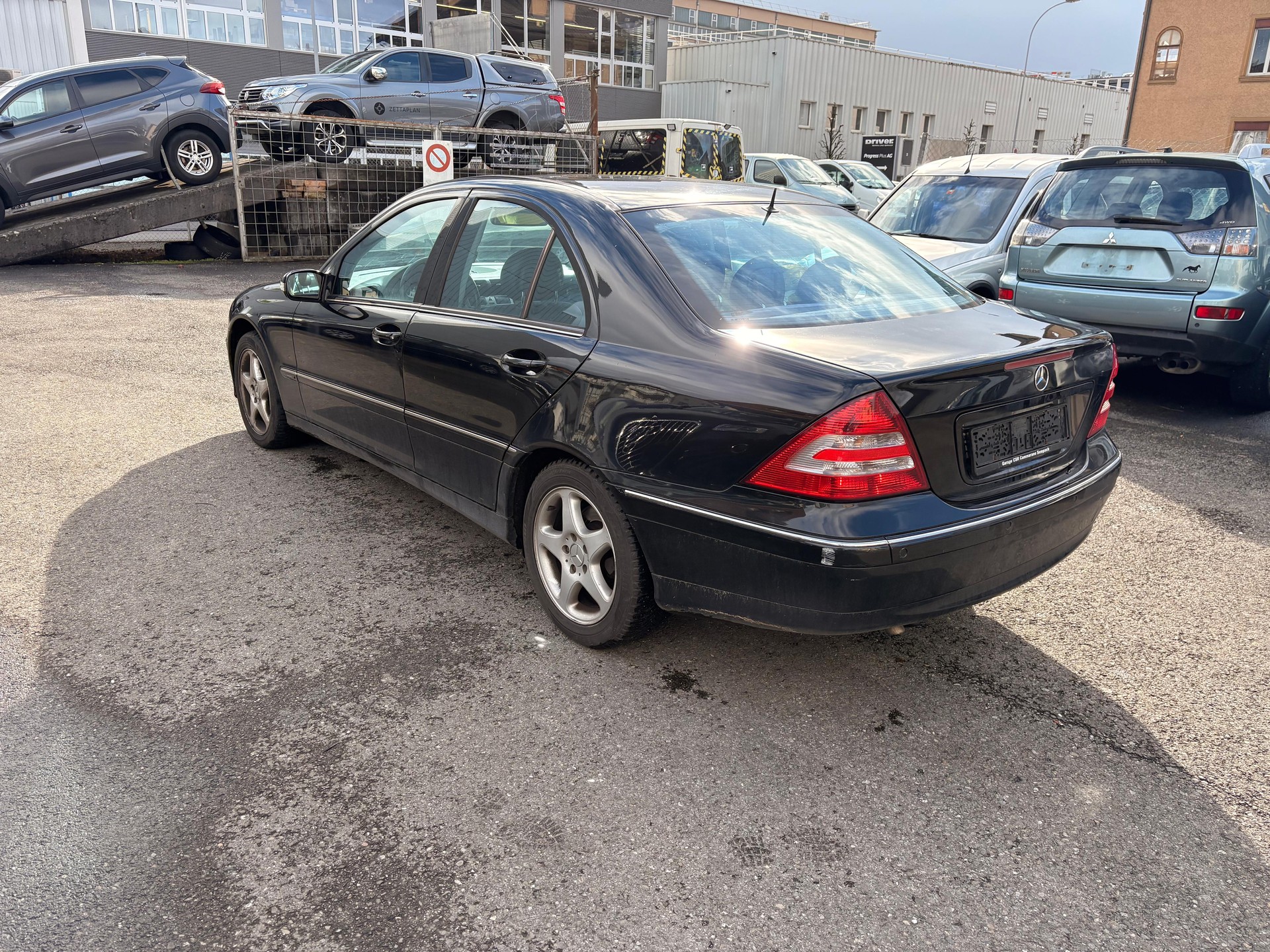 MERCEDES-BENZ C 240 Avantgarde 4Matic Automatic-image-3