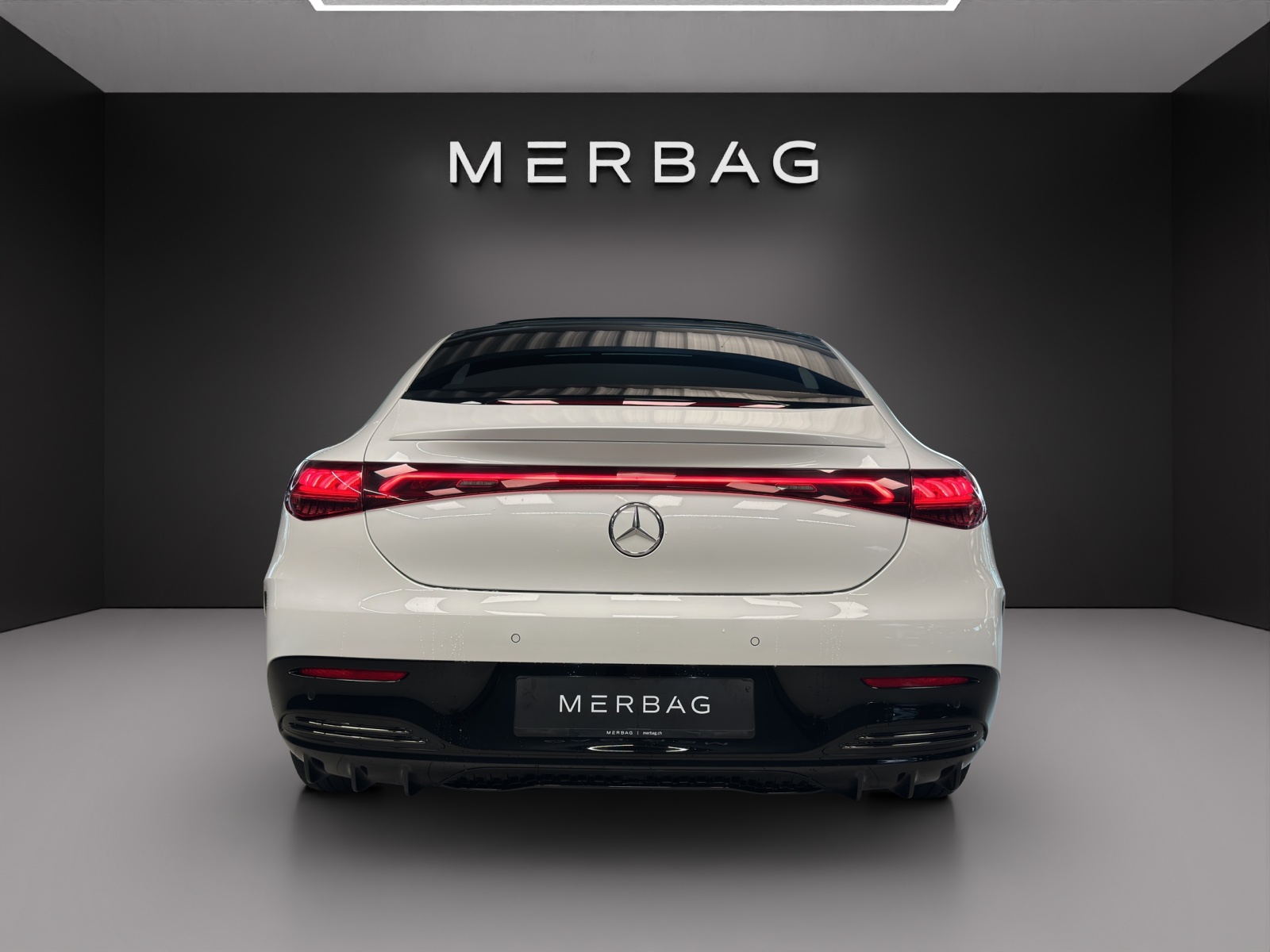 MERCEDES-BENZ EQE 500 4 Matic-image-4