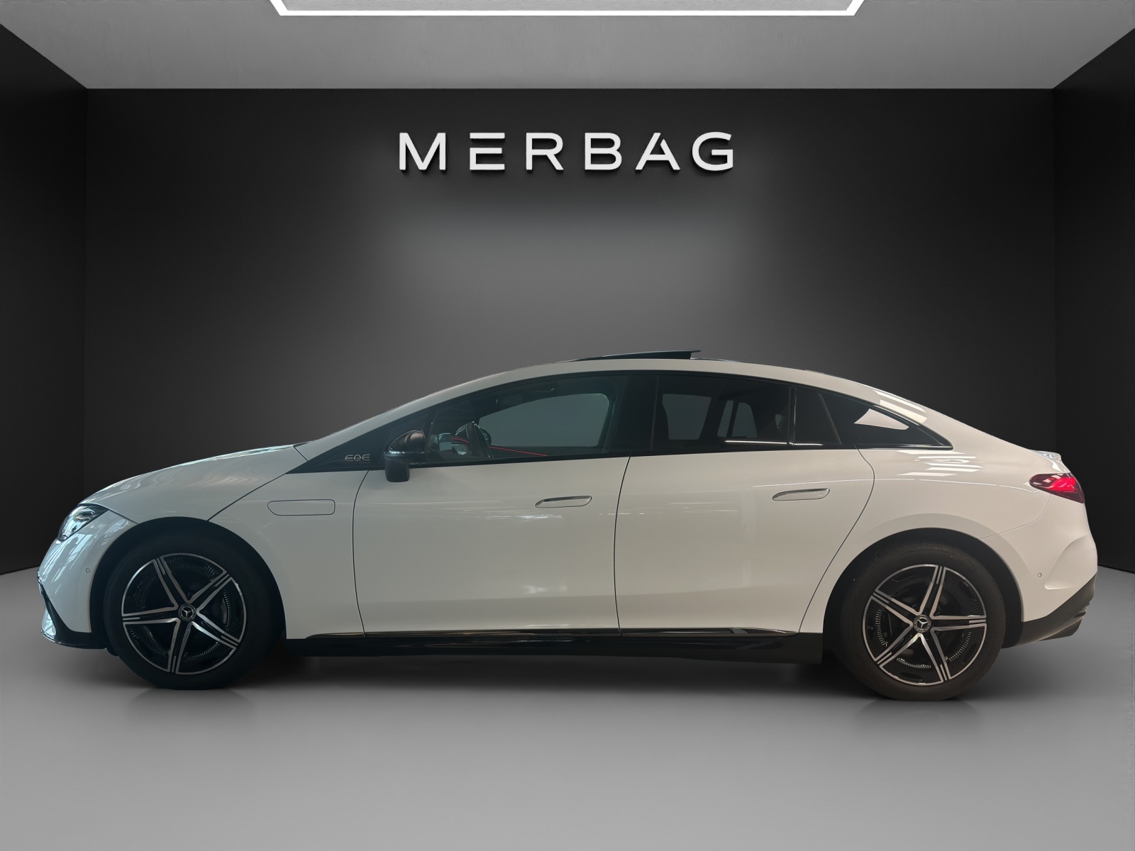 MERCEDES-BENZ EQE 500 4 Matic-image-1