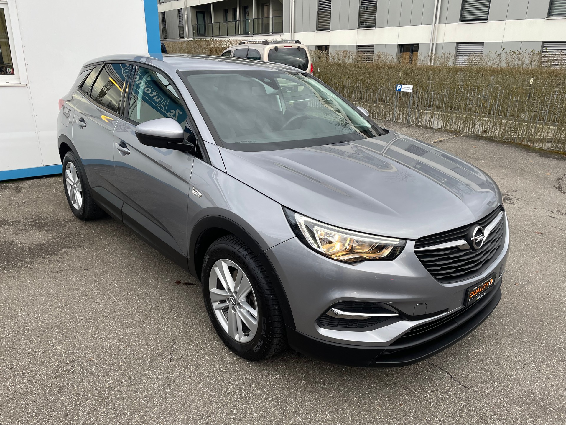 OPEL Grandland X 1.2i TP Enjoy Automatik-image-4