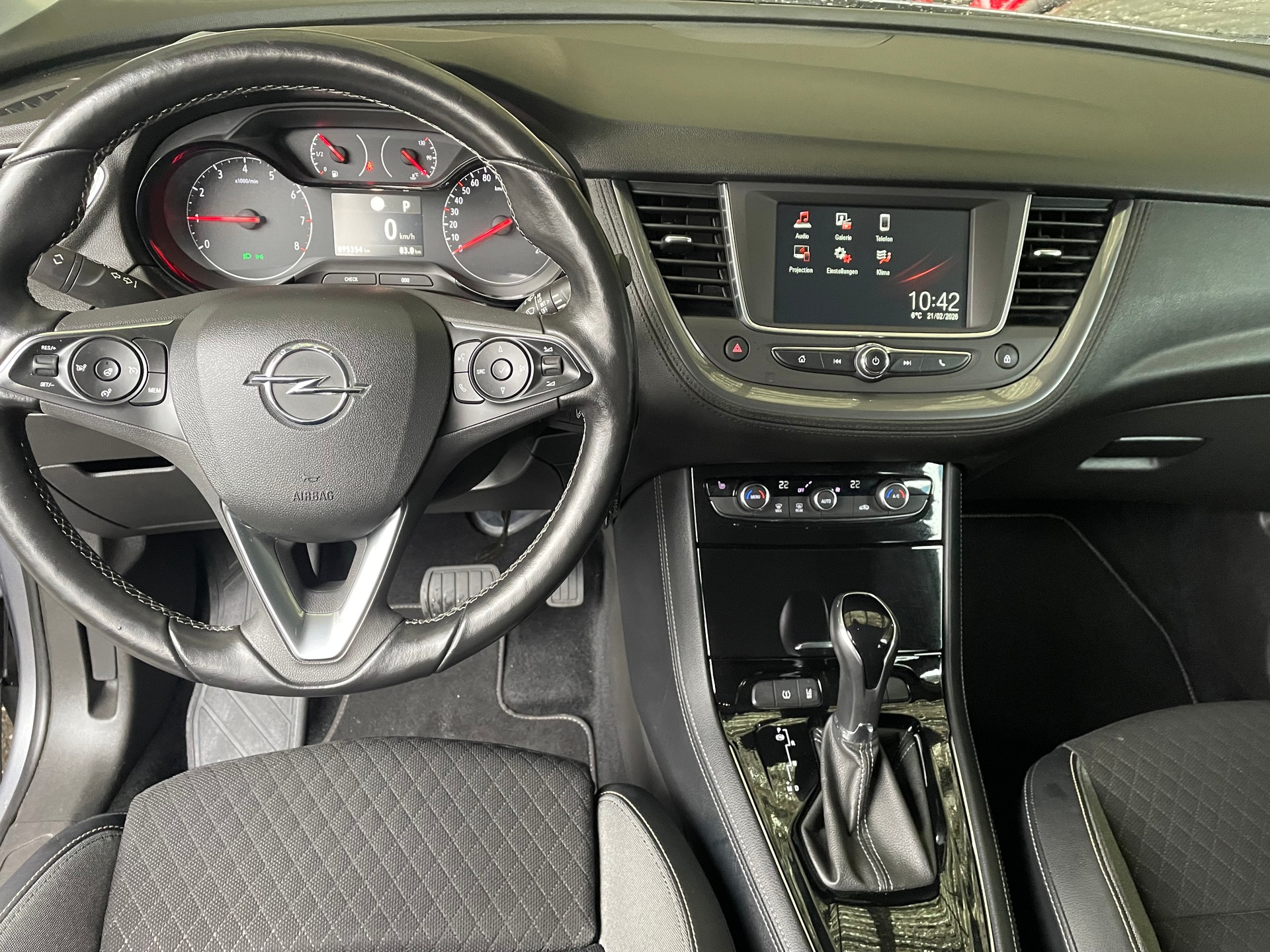 OPEL Grandland X 1.2i TP Enjoy Automatik-image-9