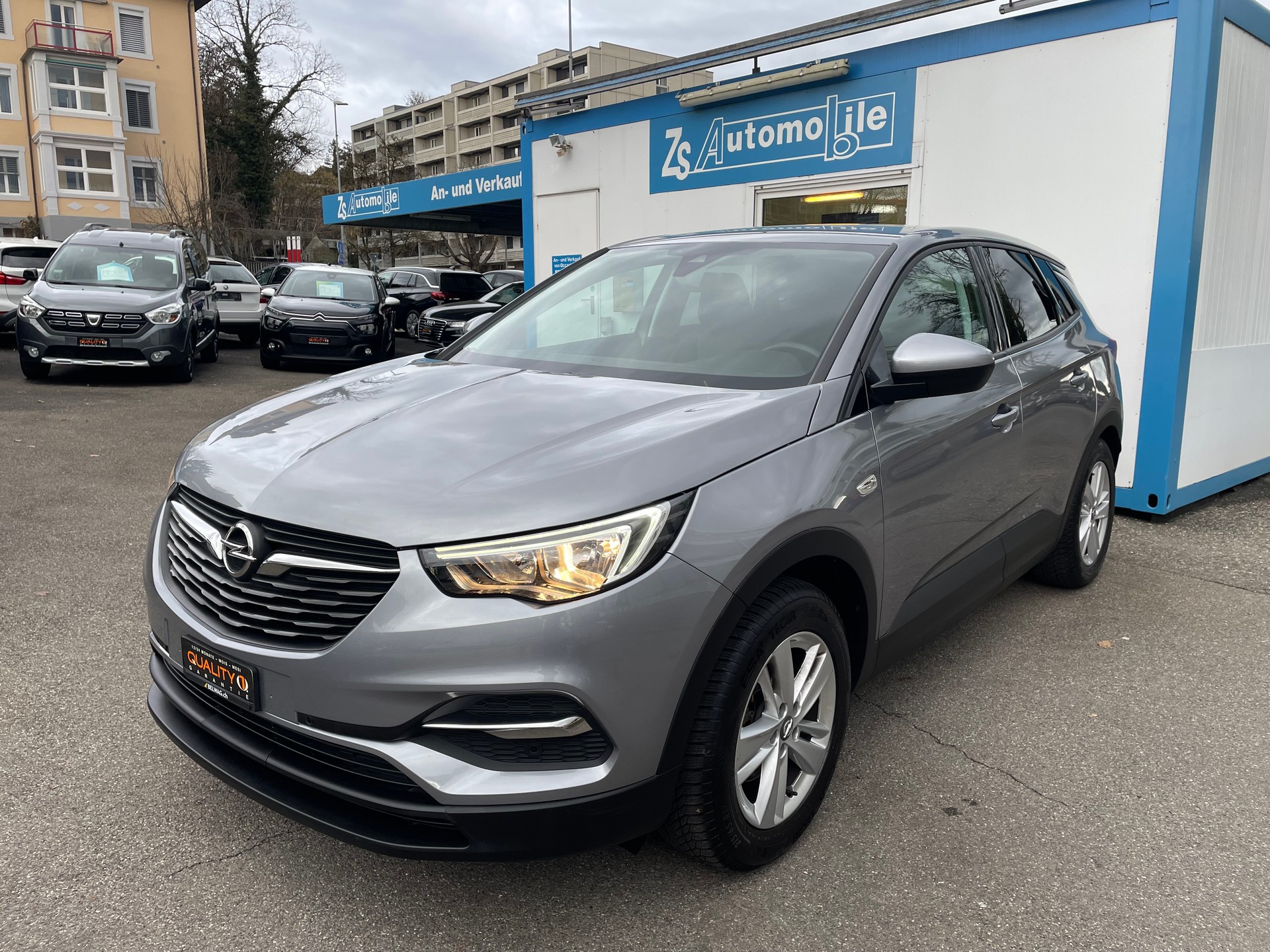 OPEL Grandland X 1.2i TP Enjoy Automatik-image-0