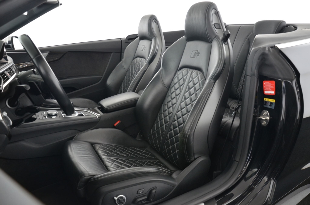 AUDI S5 Cabrio 3.0 TFSI Quattro-image-13