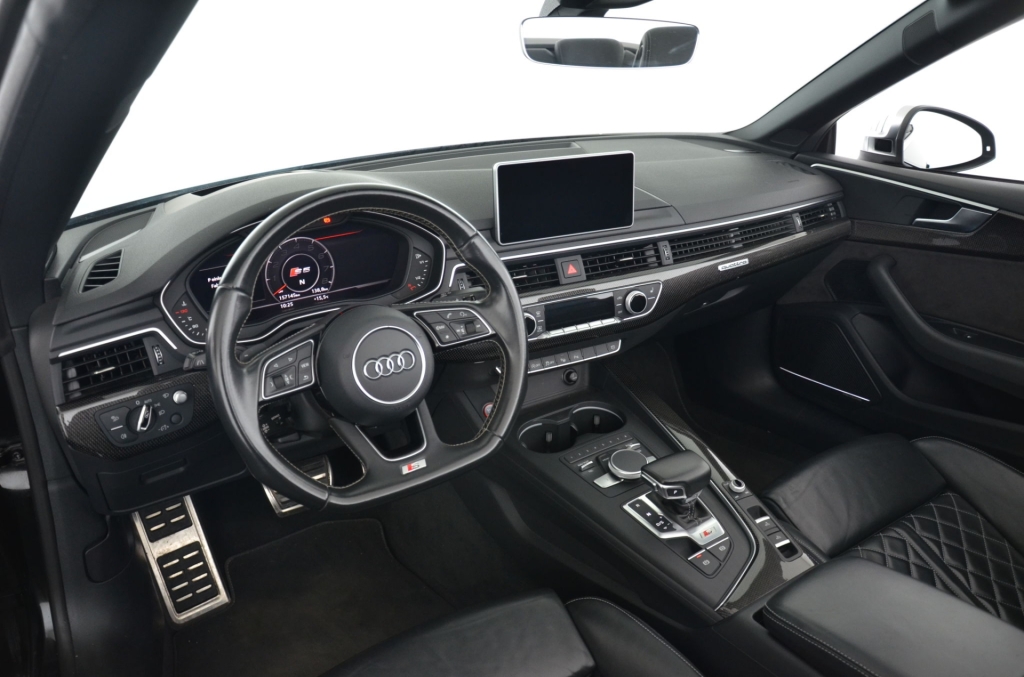 AUDI S5 Cabrio 3.0 TFSI Quattro-image-11