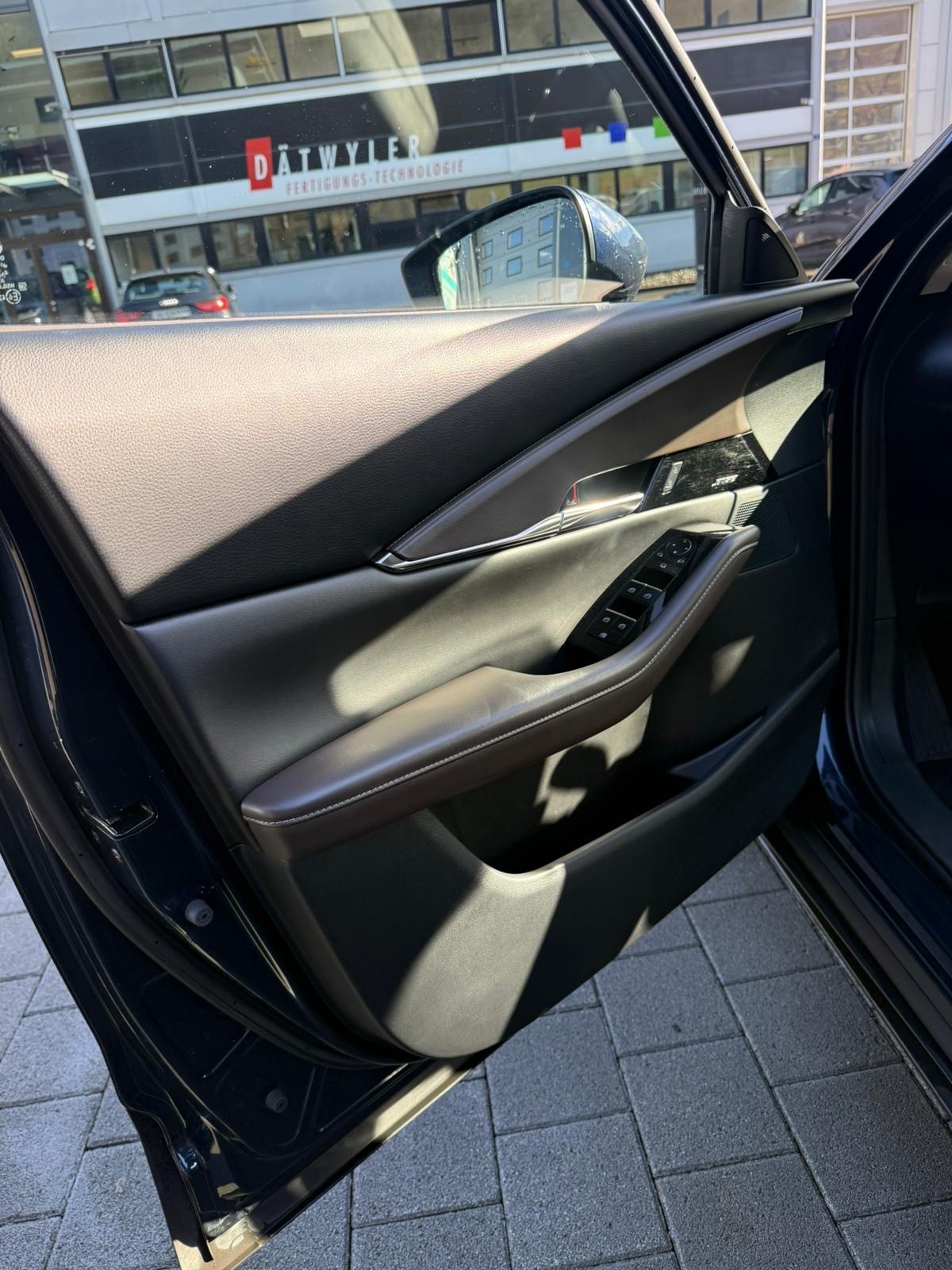 MAZDA CX-30 SKYACTIV-X M Hybrid 180 Revolution AWD Automat-image-28