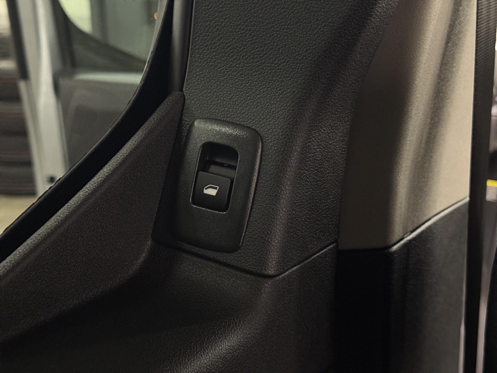 CITROEN Berlingo 1.2 PureTech Plus-image-21