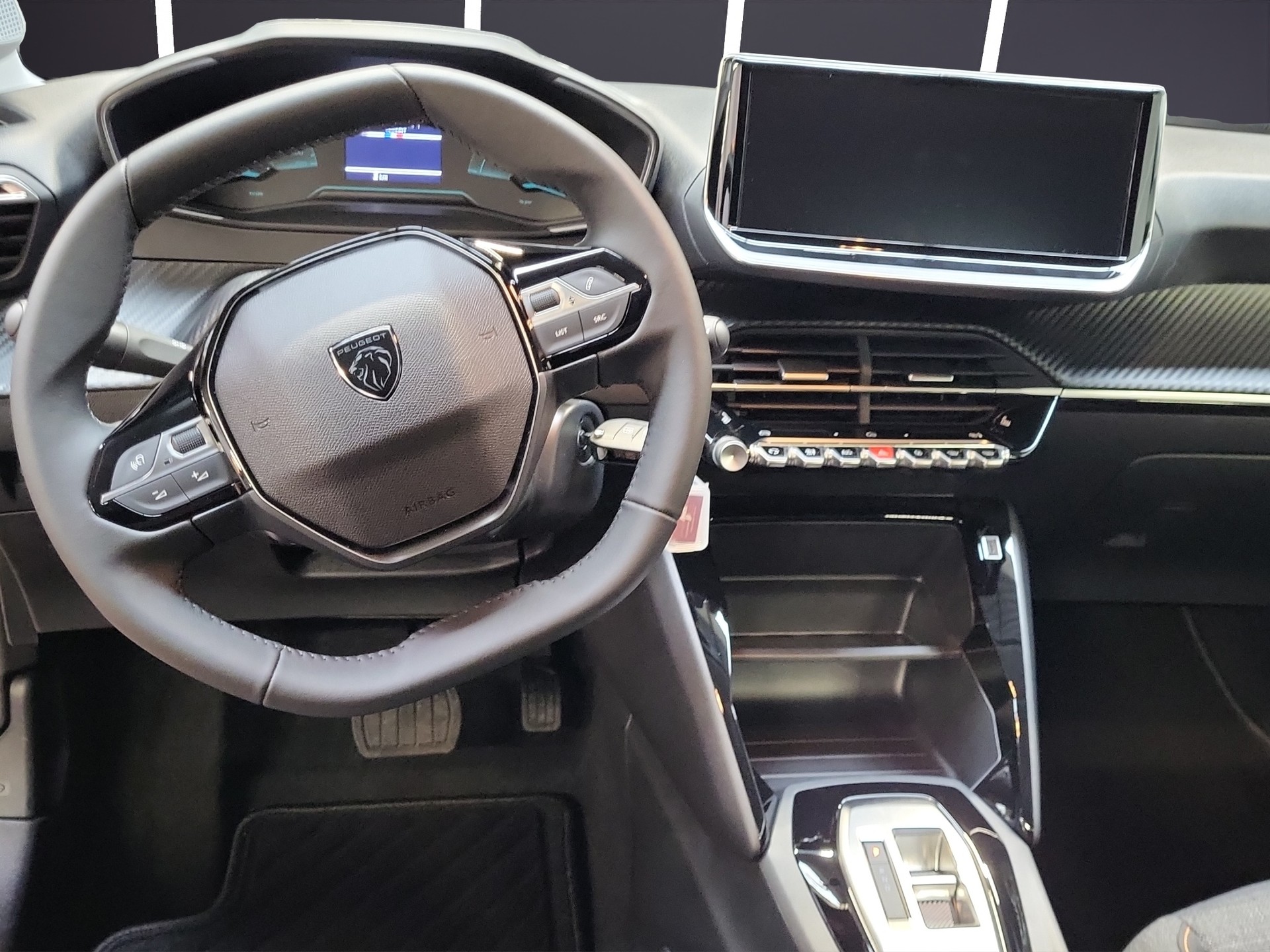 PEUGEOT 208 1.2 MHEV Style-image-6