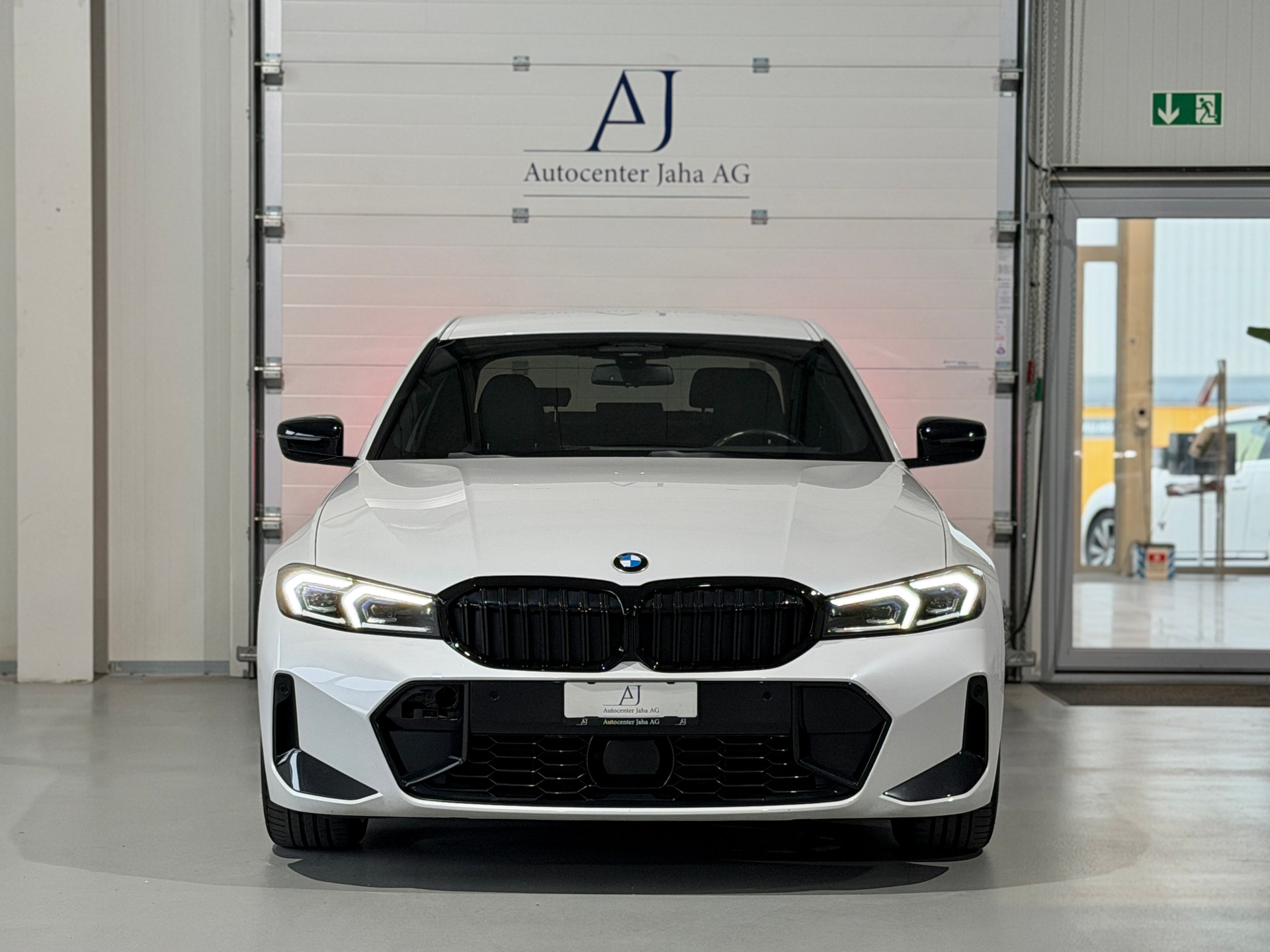 BMW 320d xDrive 48V Steptronic M Sport / forlaufende Werksgarantie-image-3