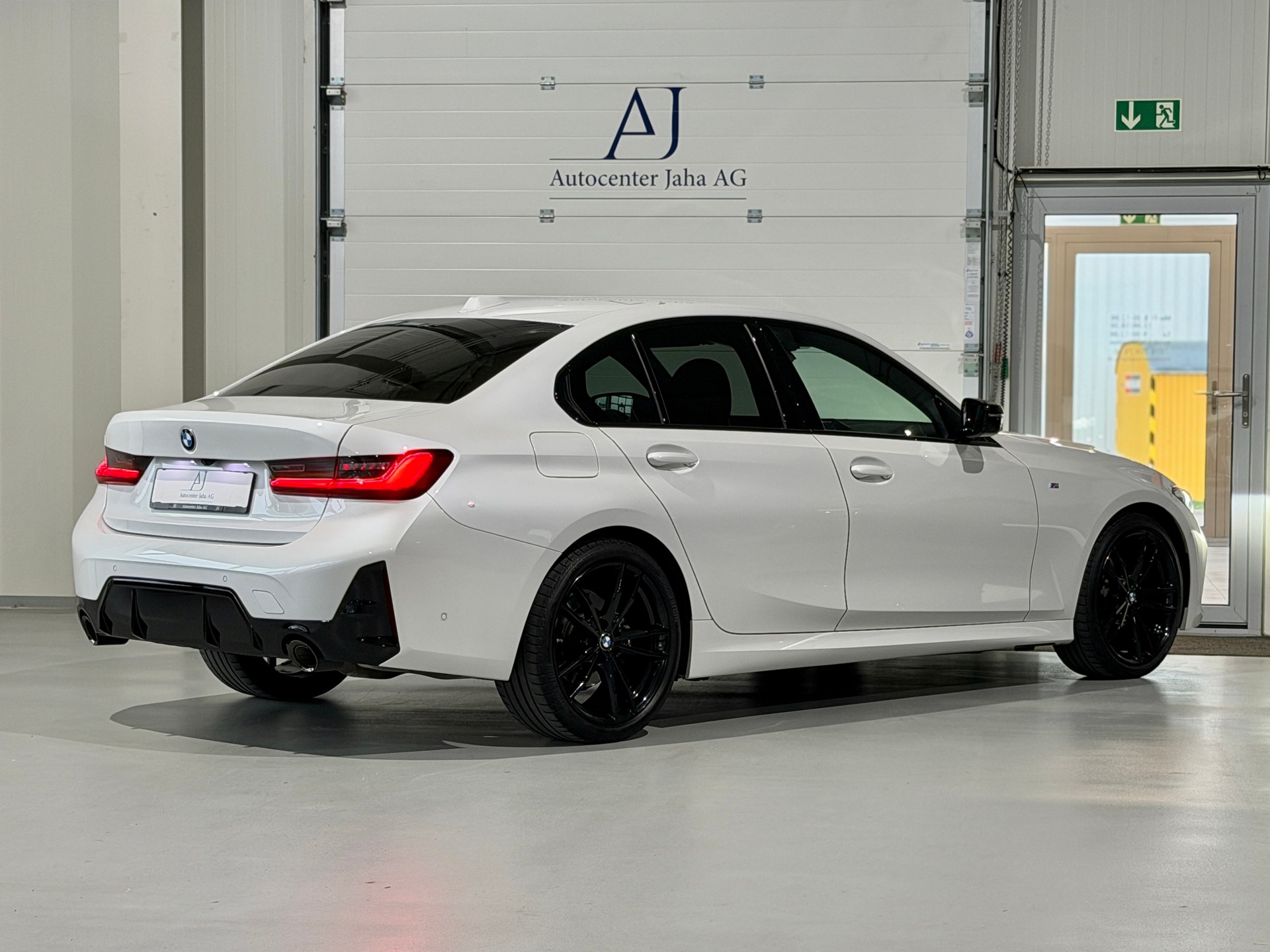 BMW 320d xDrive 48V Steptronic M Sport / forlaufende Werksgarantie-image-7