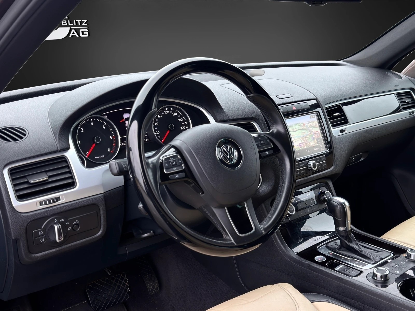 VW Touareg 3.0 TDI BlueMotion Technology Tiptronic-image-7